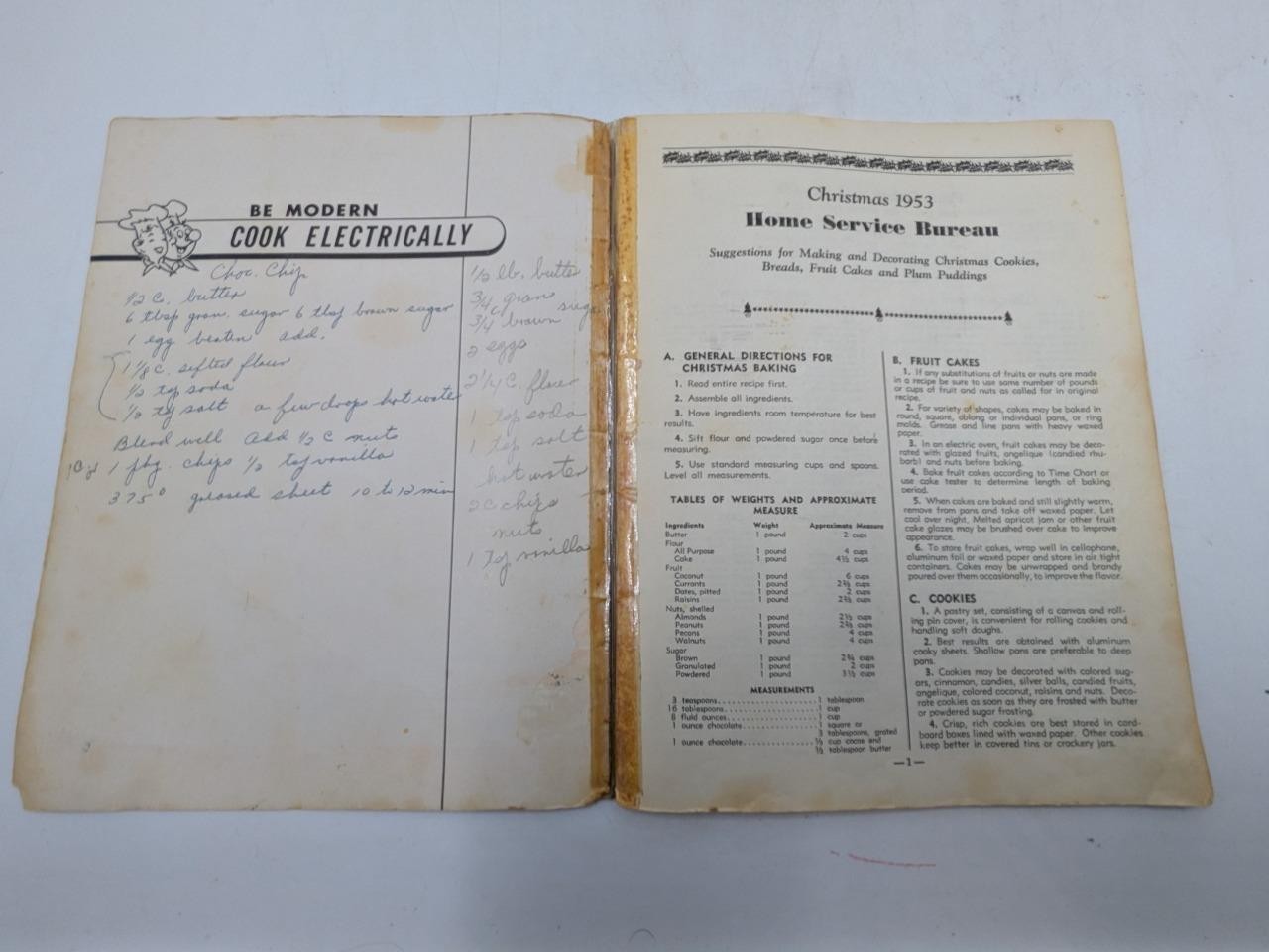 1953 WE Energies Cookie Book Wisconsin Electric Christmas Cooky Recipe Book