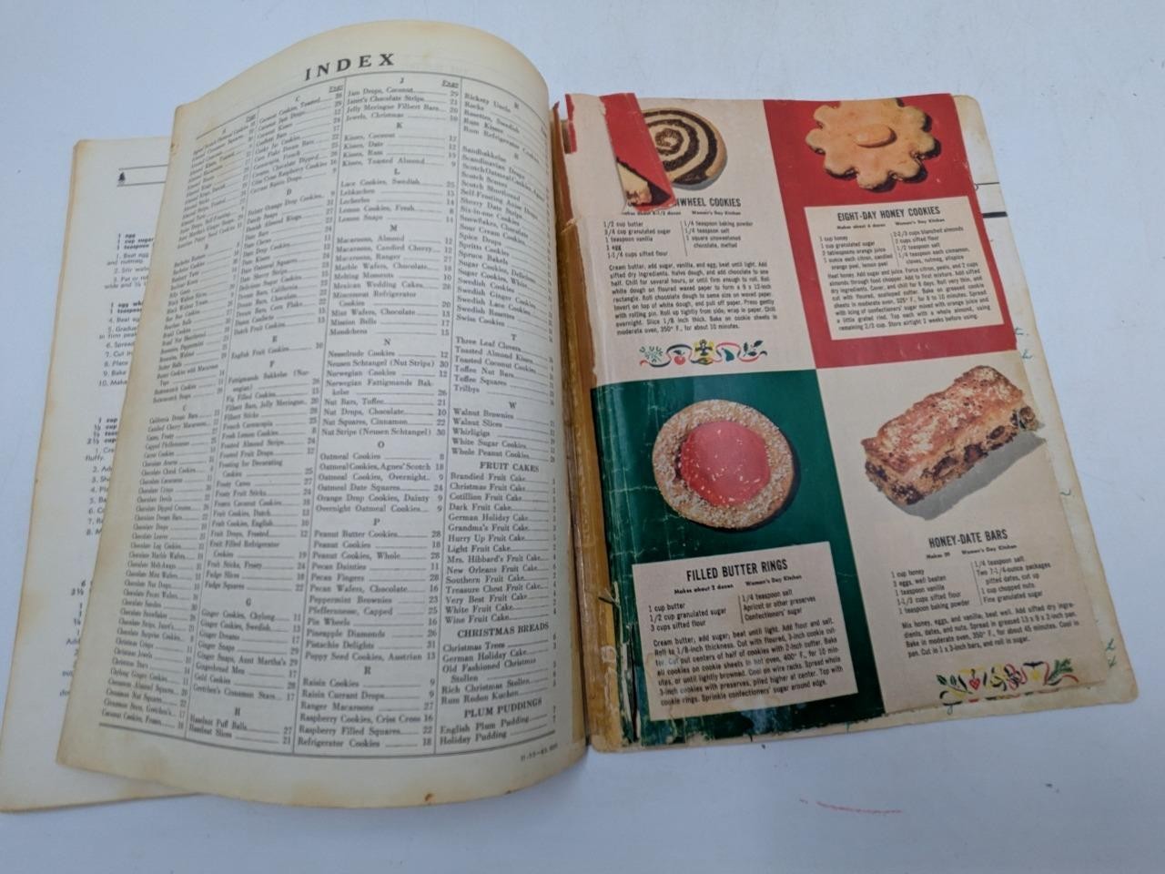1953 WE Energies Cookie Book Wisconsin Electric Christmas Cooky Recipe Book