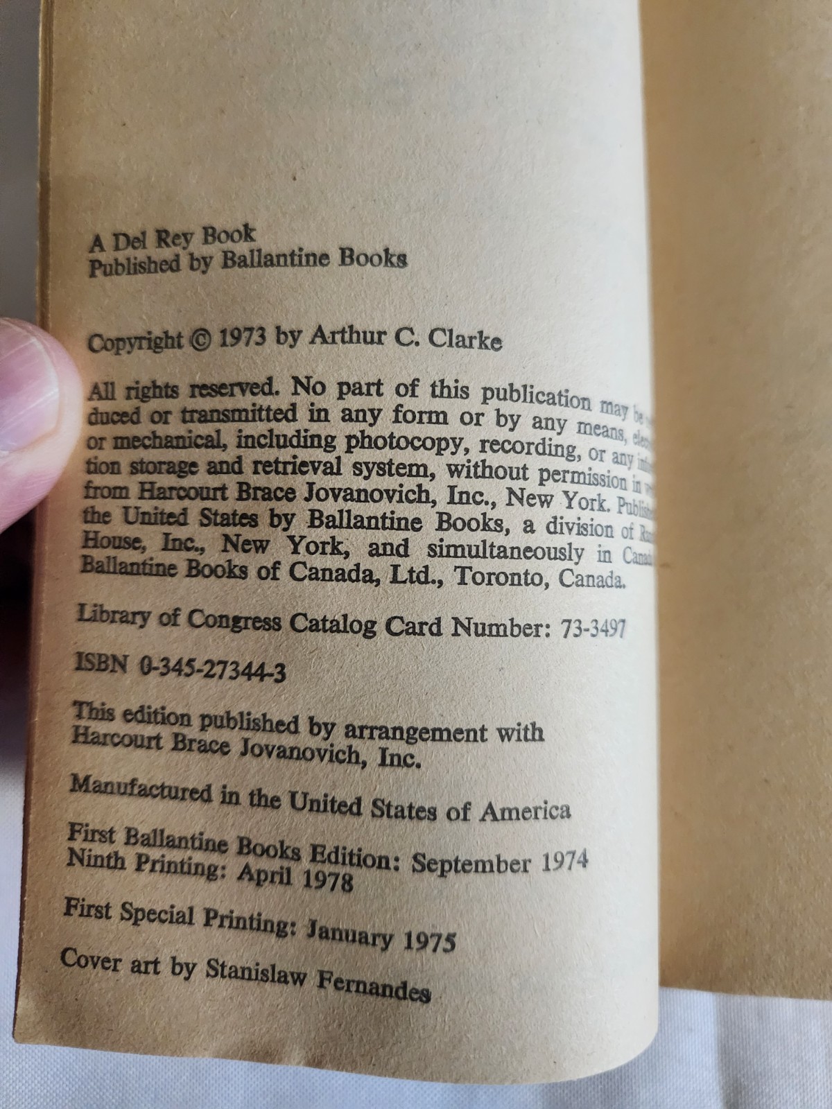 5 VTG Arthur C. Clarke Paperbacks – Earthlight, Childhood&rsquo;s End, White Heart +