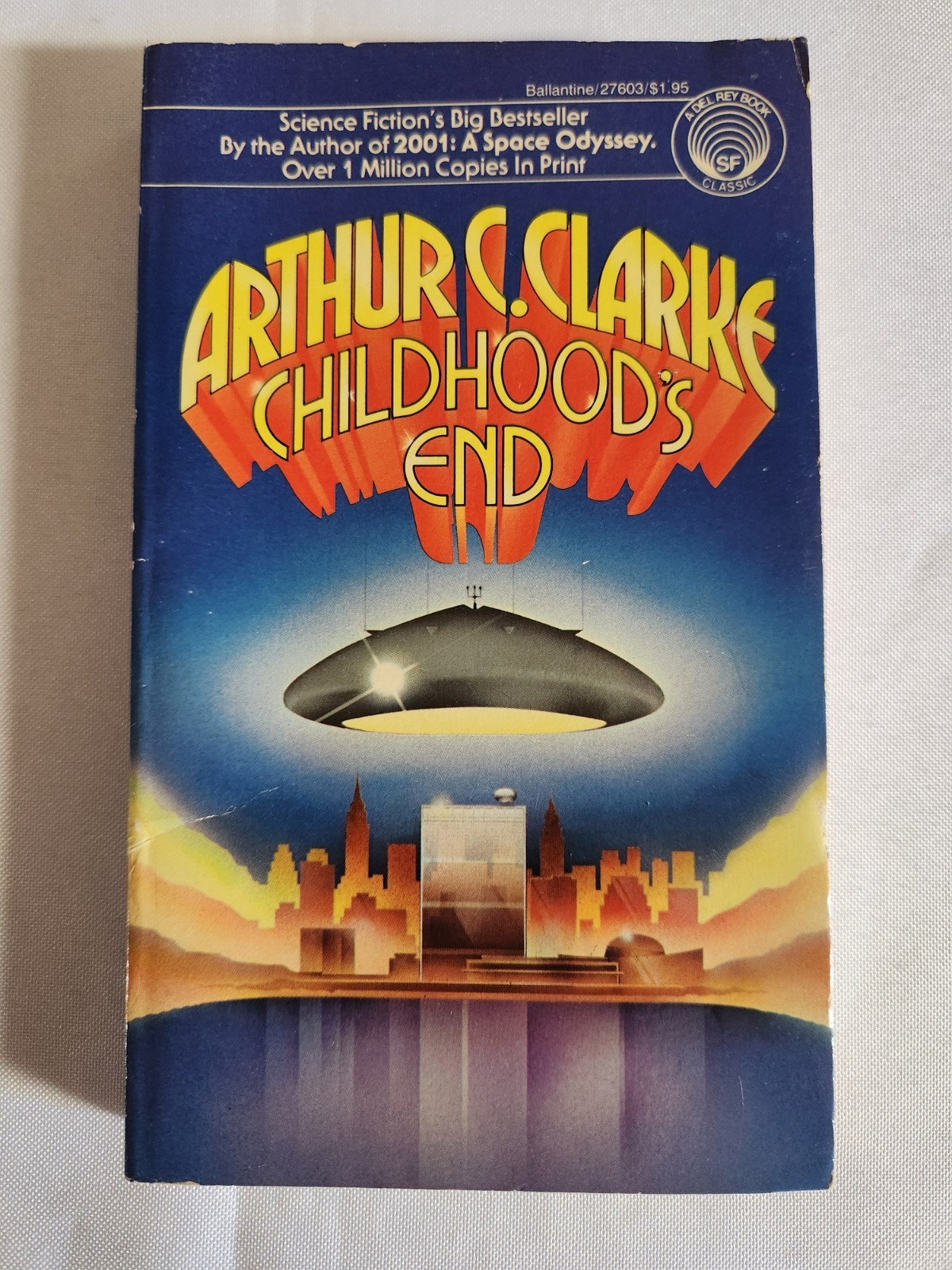 5 VTG Arthur C. Clarke Paperbacks – Earthlight, Childhood&rsquo;s End, White Heart +