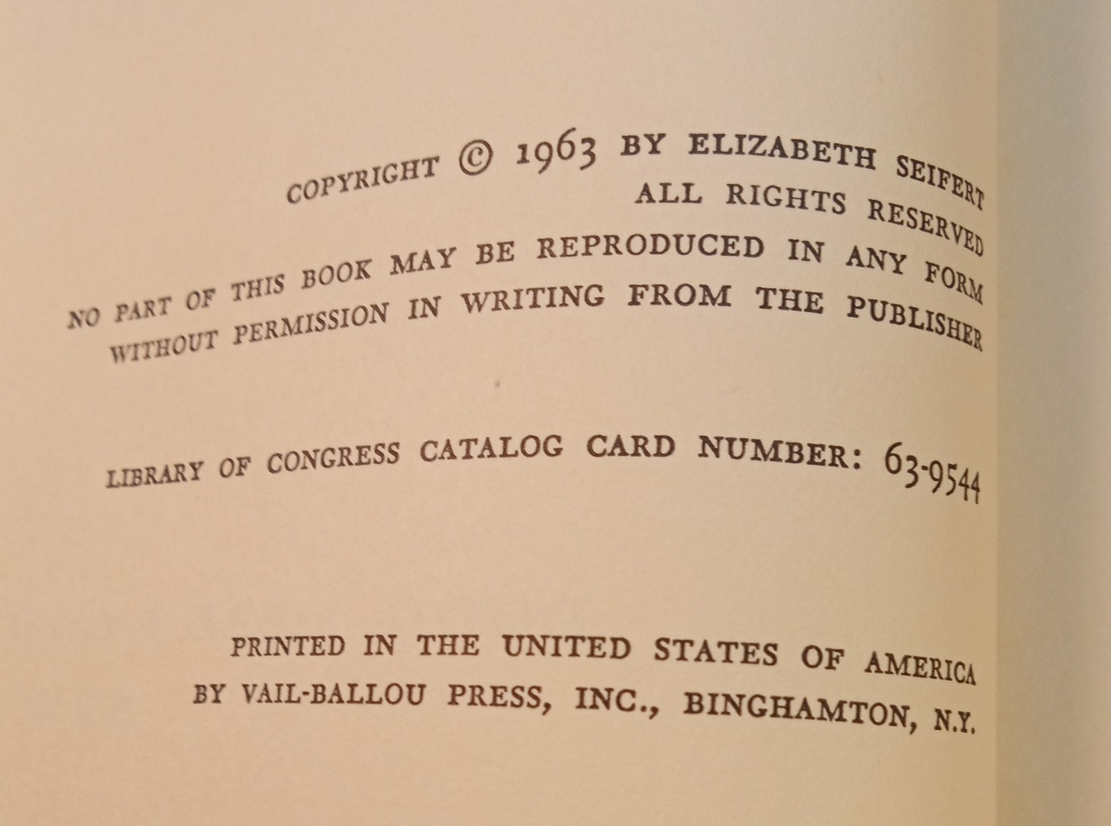 « Legacy For A Doctor » Novel. Vgt 1963. Elizabeth Seifert. 272 Pages. Sad Dust…