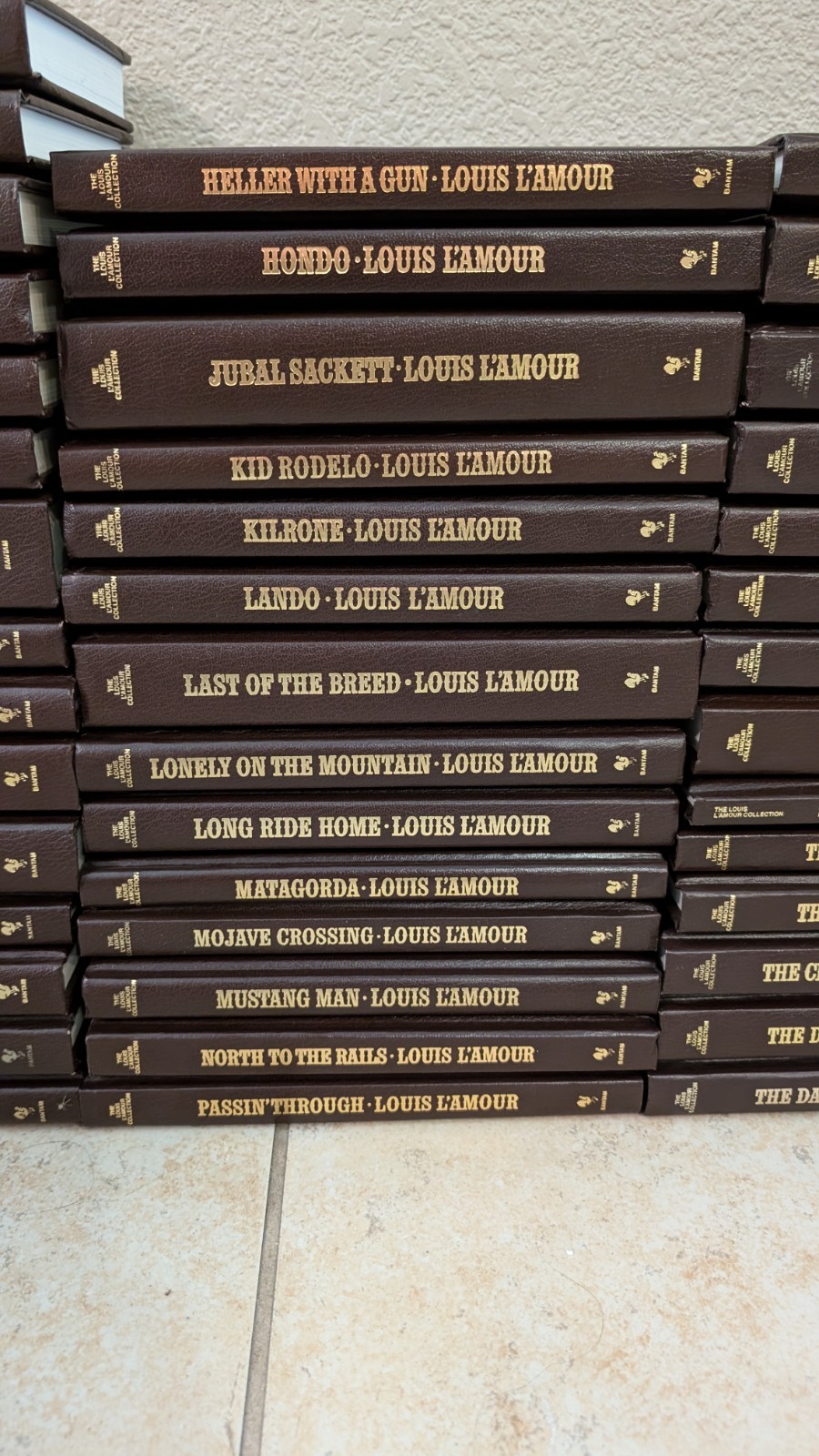 LOUIS L&rsquo;AMOUR LEATHERETTE HC BOOKS SACKETT BANTAM WESTERN – Pick Your Title Menu