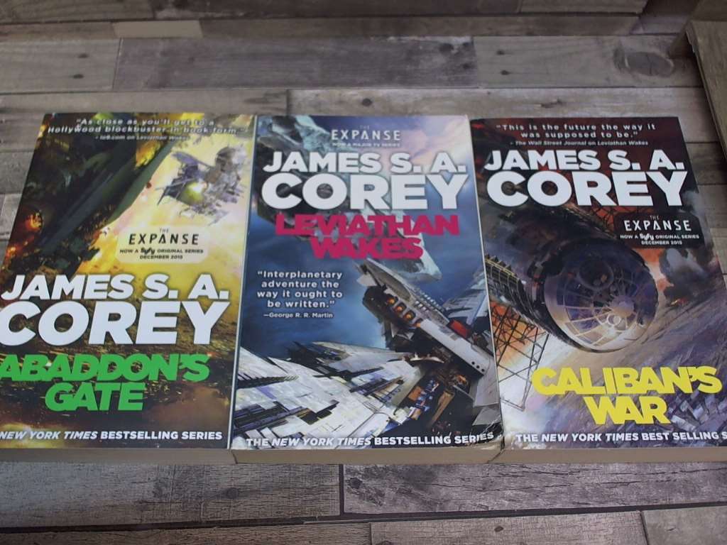 3 books set The Expanse Series (Leviathan Wakes, Abaddon&rsquo;s Gate, Caliban&rsquo;s War)