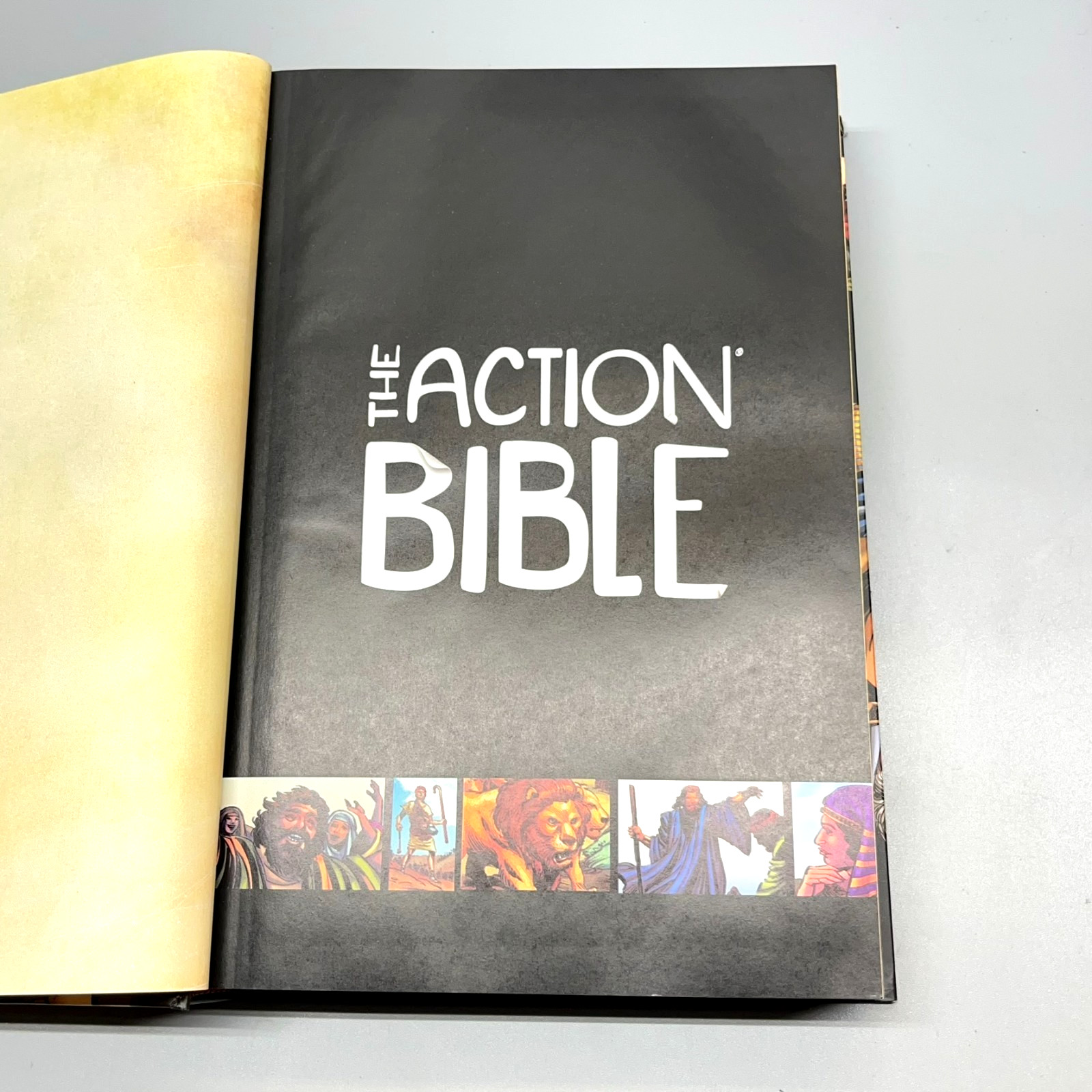 The Action Bible God&rsquo;s Redemptive Story Illust Sergio Cariello 2020 1st Edition