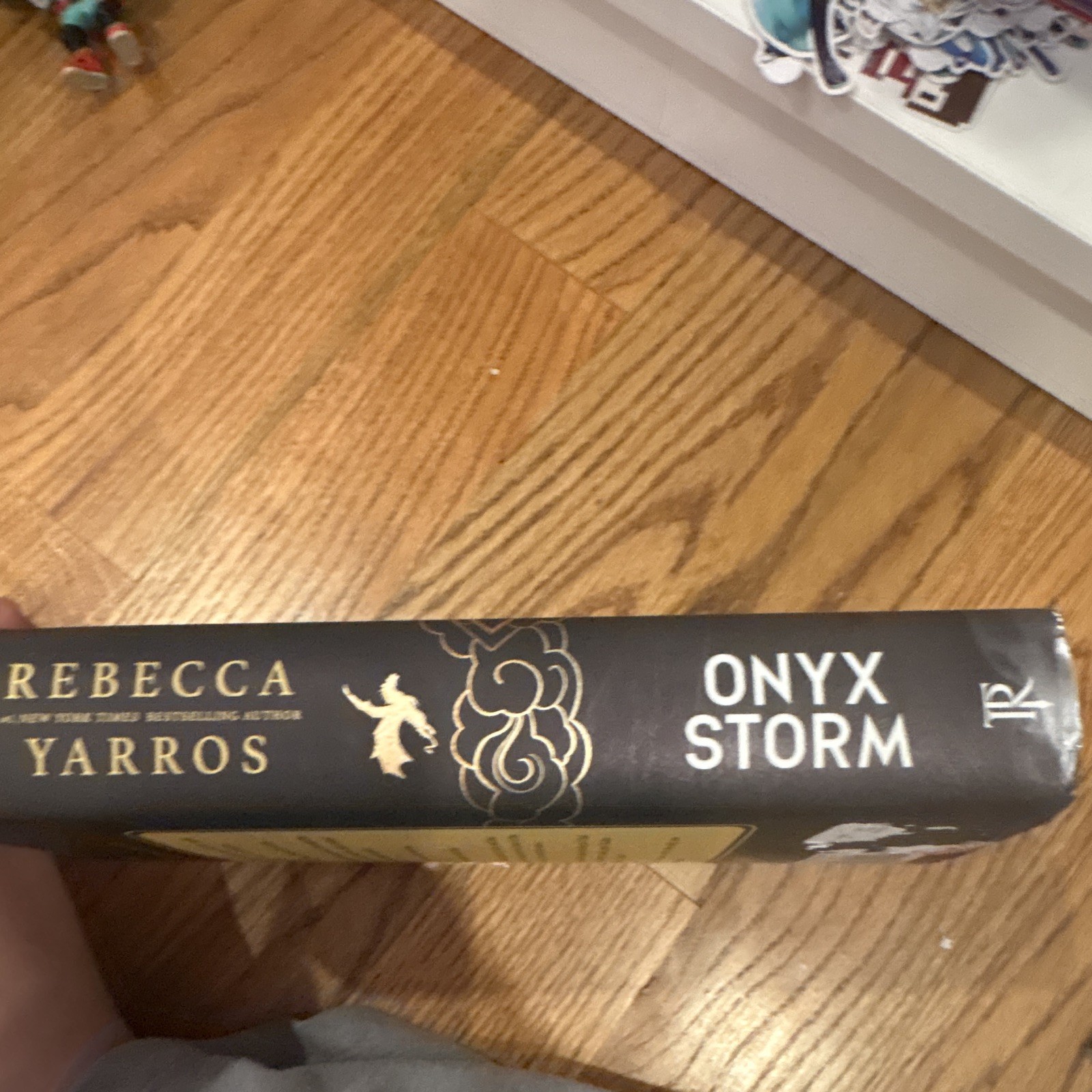 Onyx Storm HC Rebecca Yarros The Empyrean Ser. Fantasy Dragons Dust Jacket