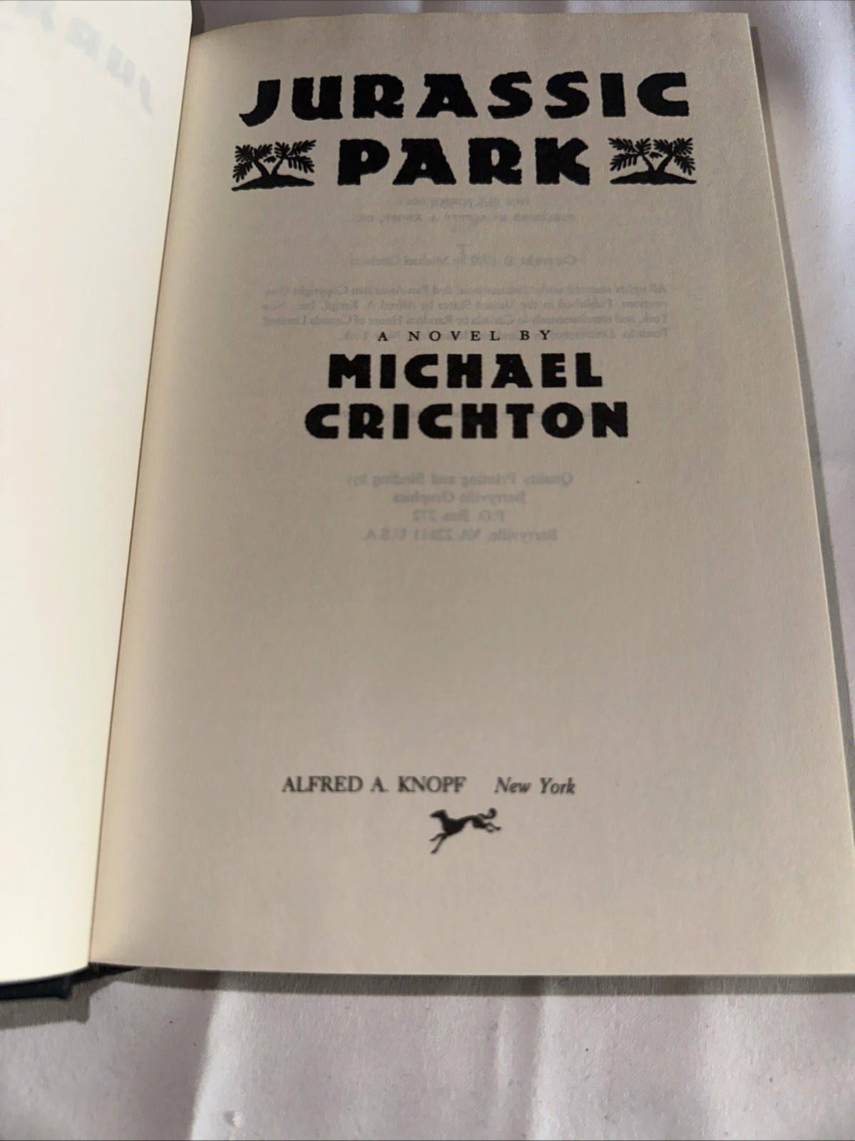Jurassic Park Michael Crichton 1990 HC DJ