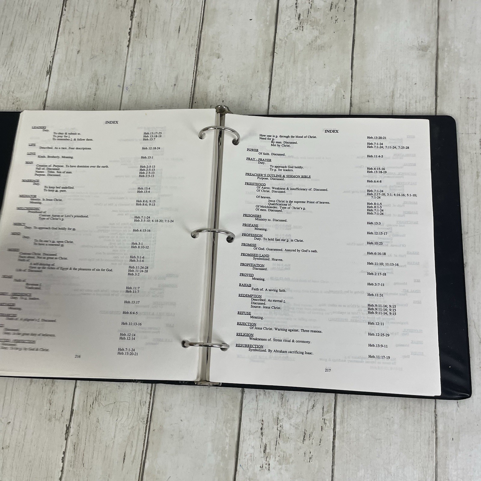 Preacher&rsquo;s Outline & Sermon Bible KJV 3-Ring Binder – Hebrews & James Vol 2