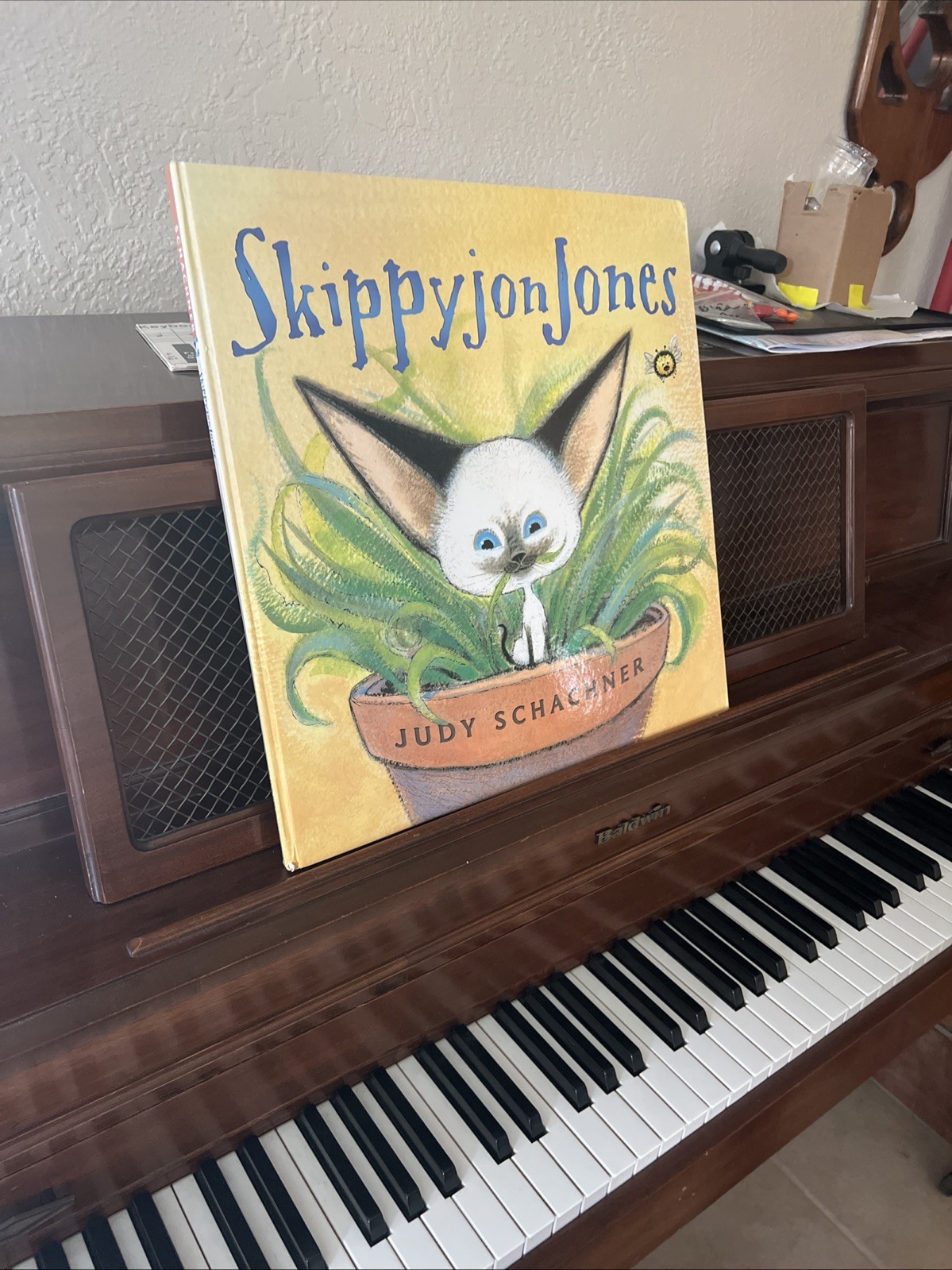 16&Prime; HUGE Teacher Reading Group Book SkippyJon Jones Classroom Storytime Story