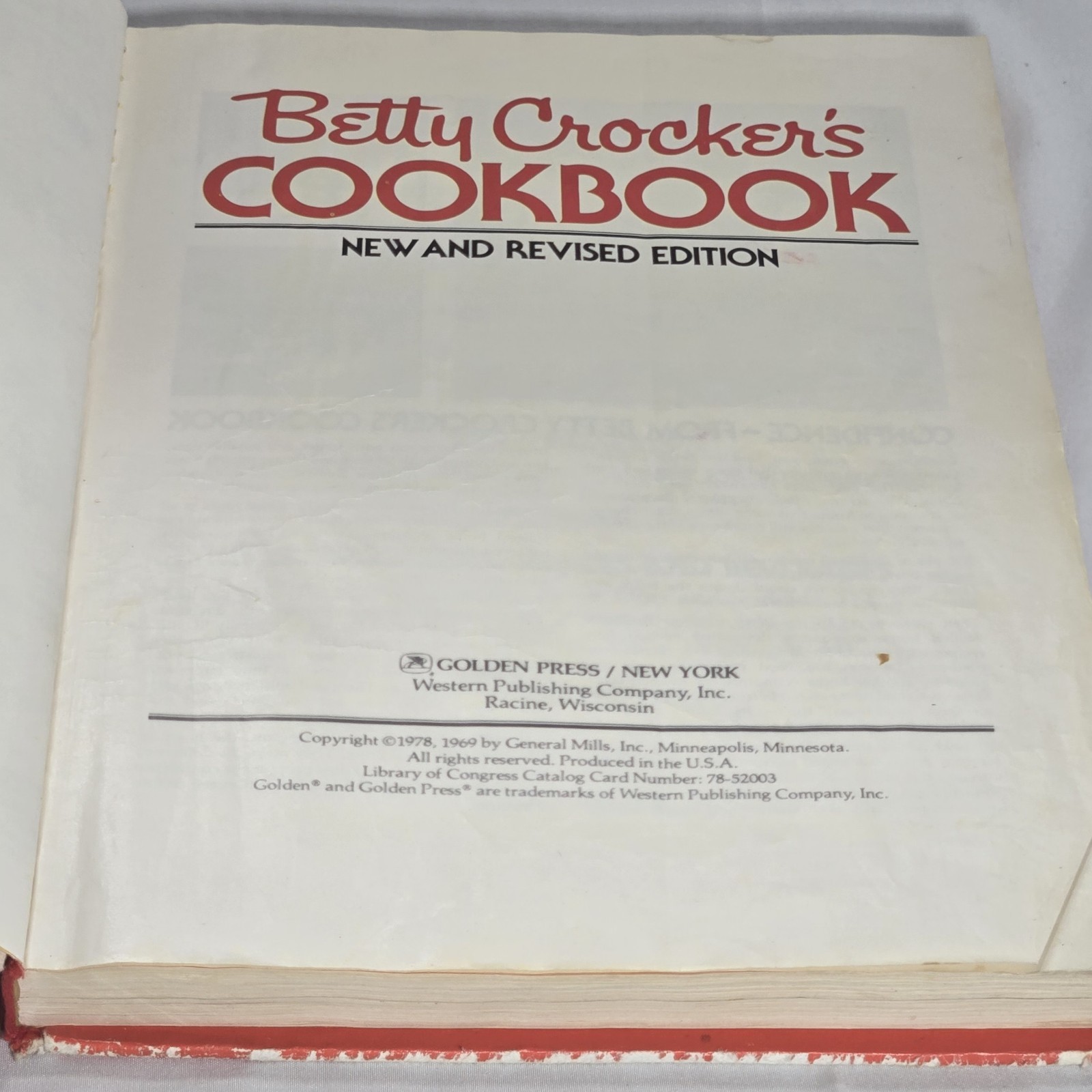 Vintage 1970&rsquo;s Betty Crocker’s Cookbook New & Revised Edition Red Hardcover*READ