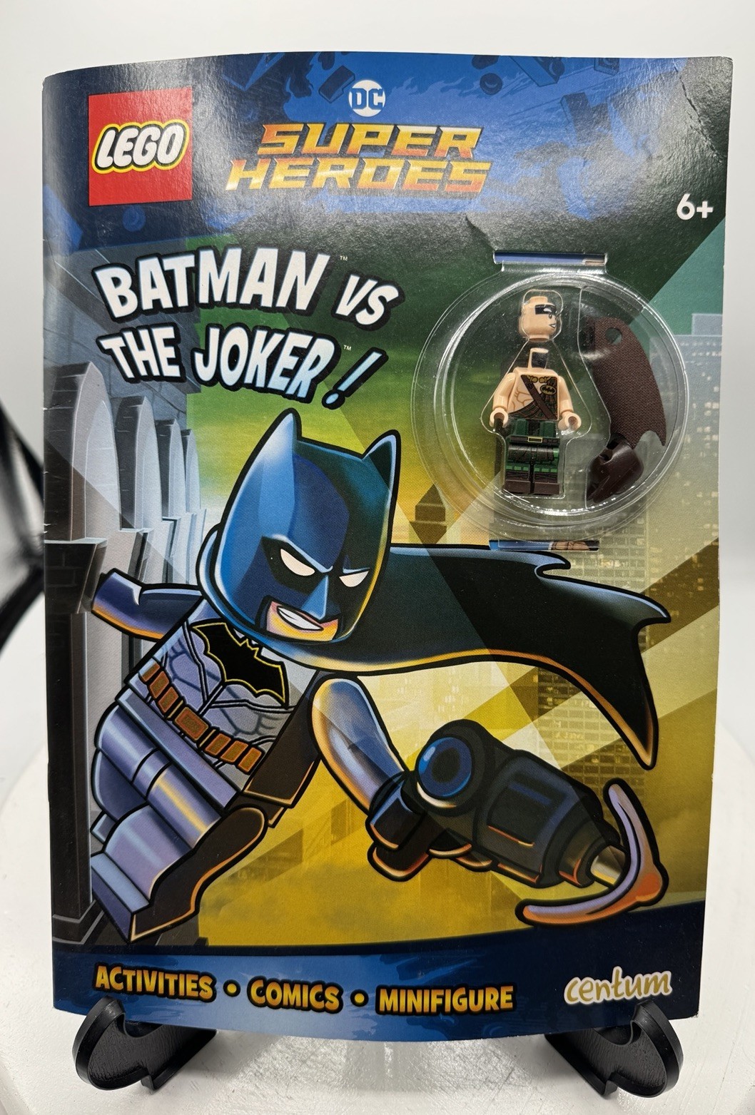 LEGO DC Comics Super Heroes Batman Vs The Joker Activity Book Minifigure Kids PB