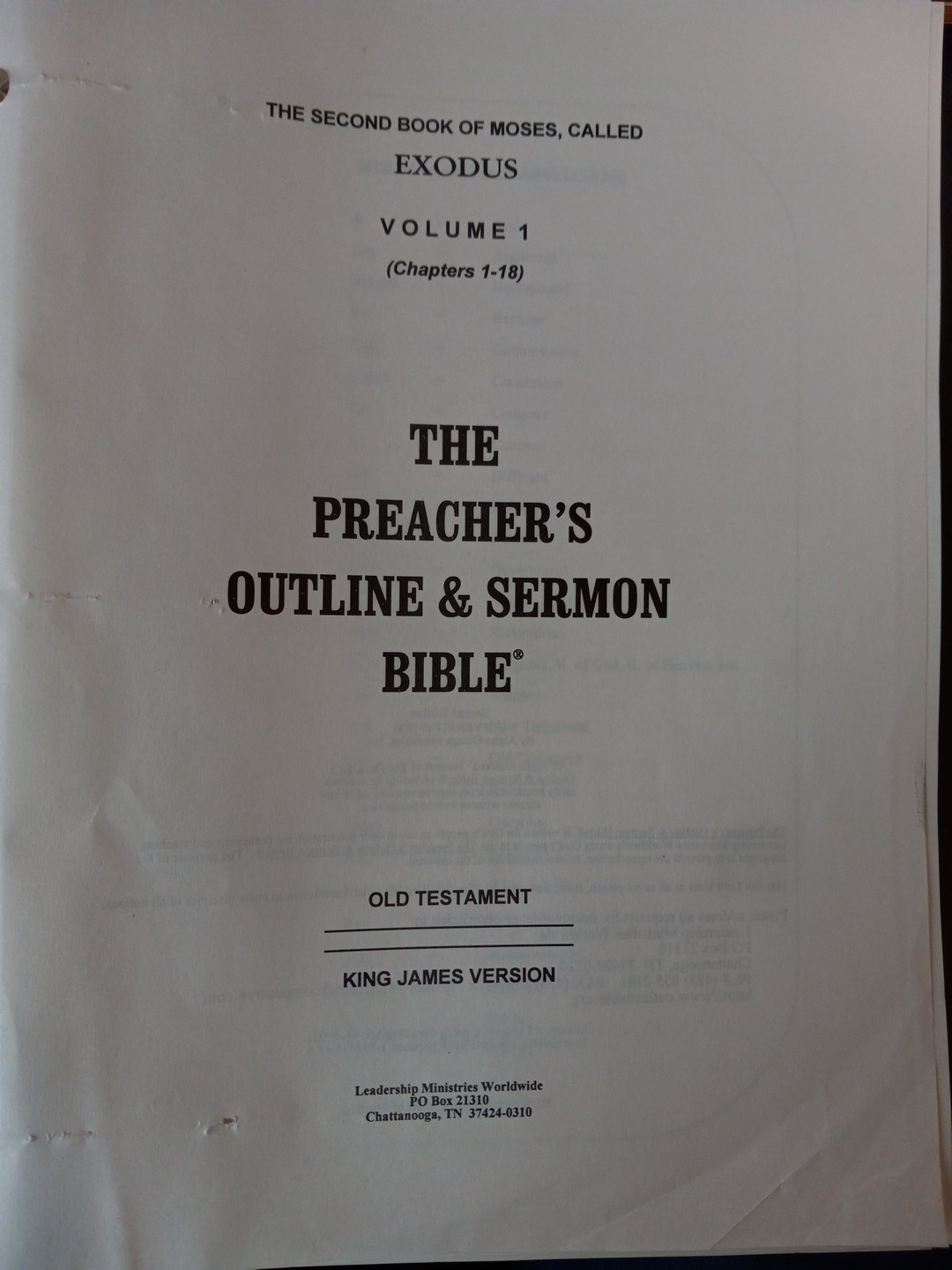 The Preacher&rsquo;s Outline & Sermon Bible KJV 3-Ring Binder Pick One