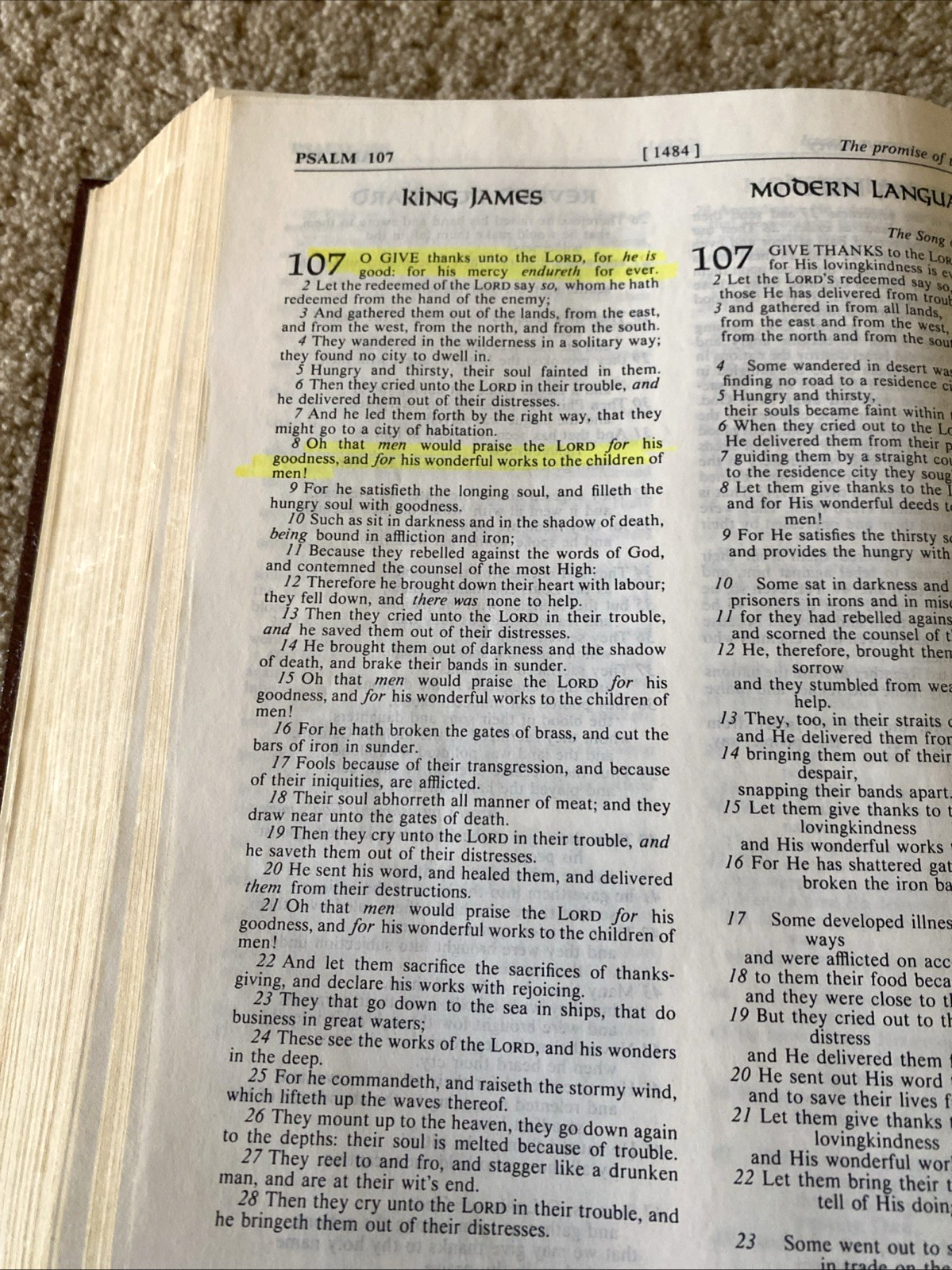 The Layman&rsquo;s Parallel Bible KJV, MLB, TLB, RSV 1973 Zondervan Hardcover