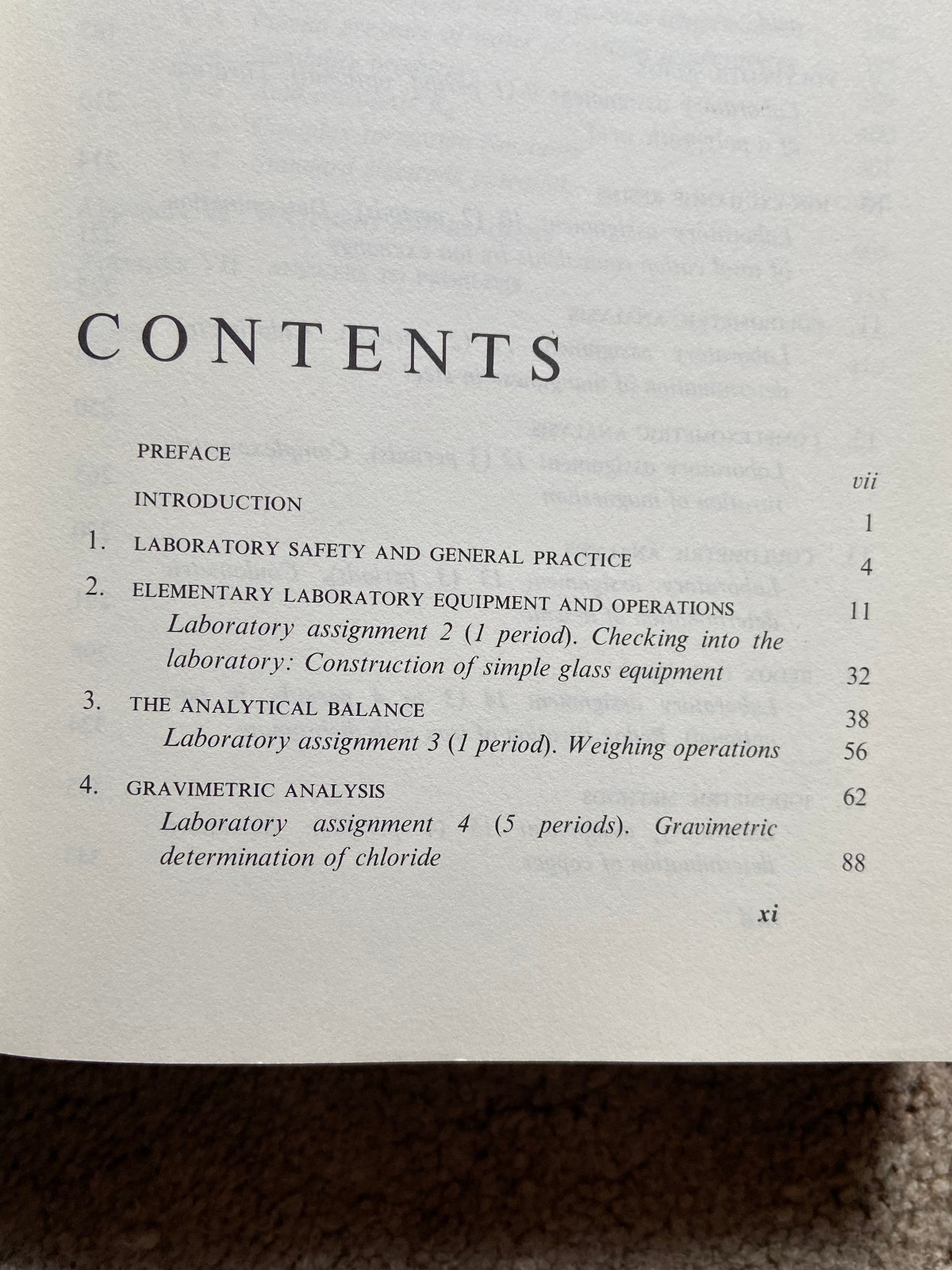 QUANTITATIVE CHEMISTRY: A Laboratory Text, Jurg Waser 1964 PB, 435 pages