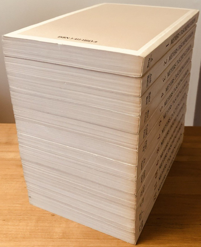 Meyer&rsquo;s Comprehensive Pocket Encyclopedia, 24 pb 3rd ed. Taschenbuch Verlag 1990