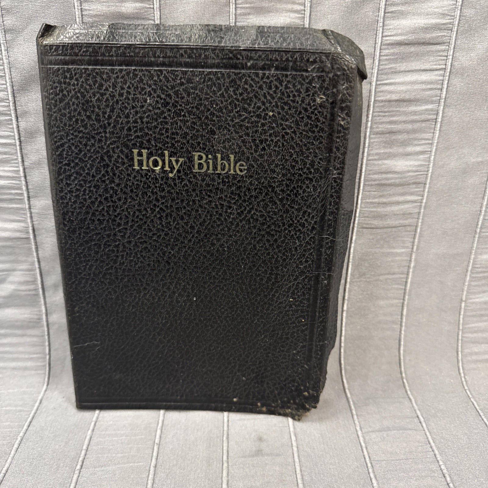 Holy Bible King James Version – KJV World Publishing Co – 1950&rsquo;s