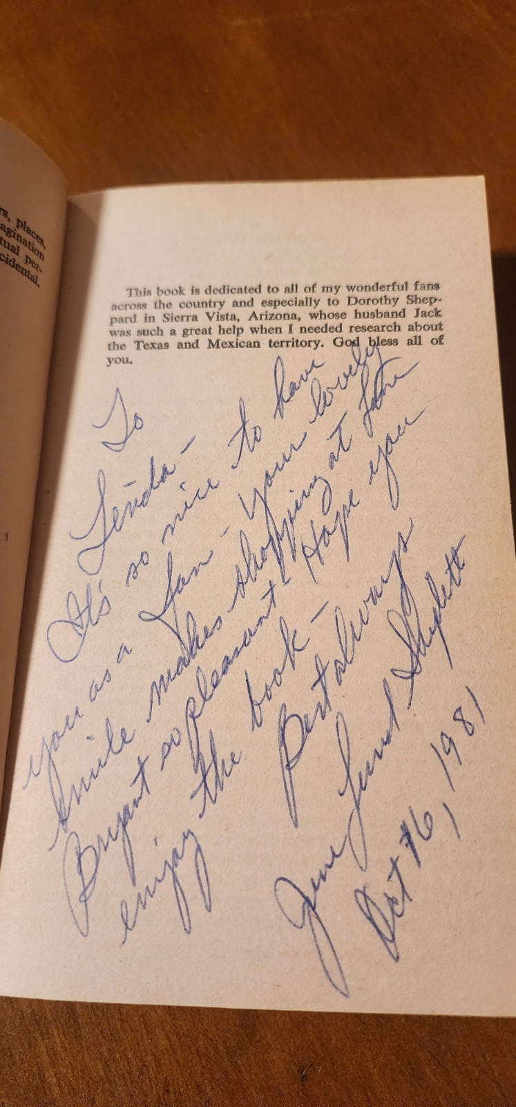 HOLD BACK THE SUN by June Lund Shiplett Signet Book 1st Printing 1981 Paperback