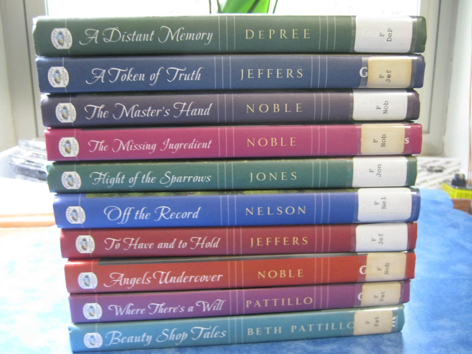 LOT OF 13 MYSTERY AND THE MINISTER&rsquo;S WIFE HC 2009 Guideposts VGC
