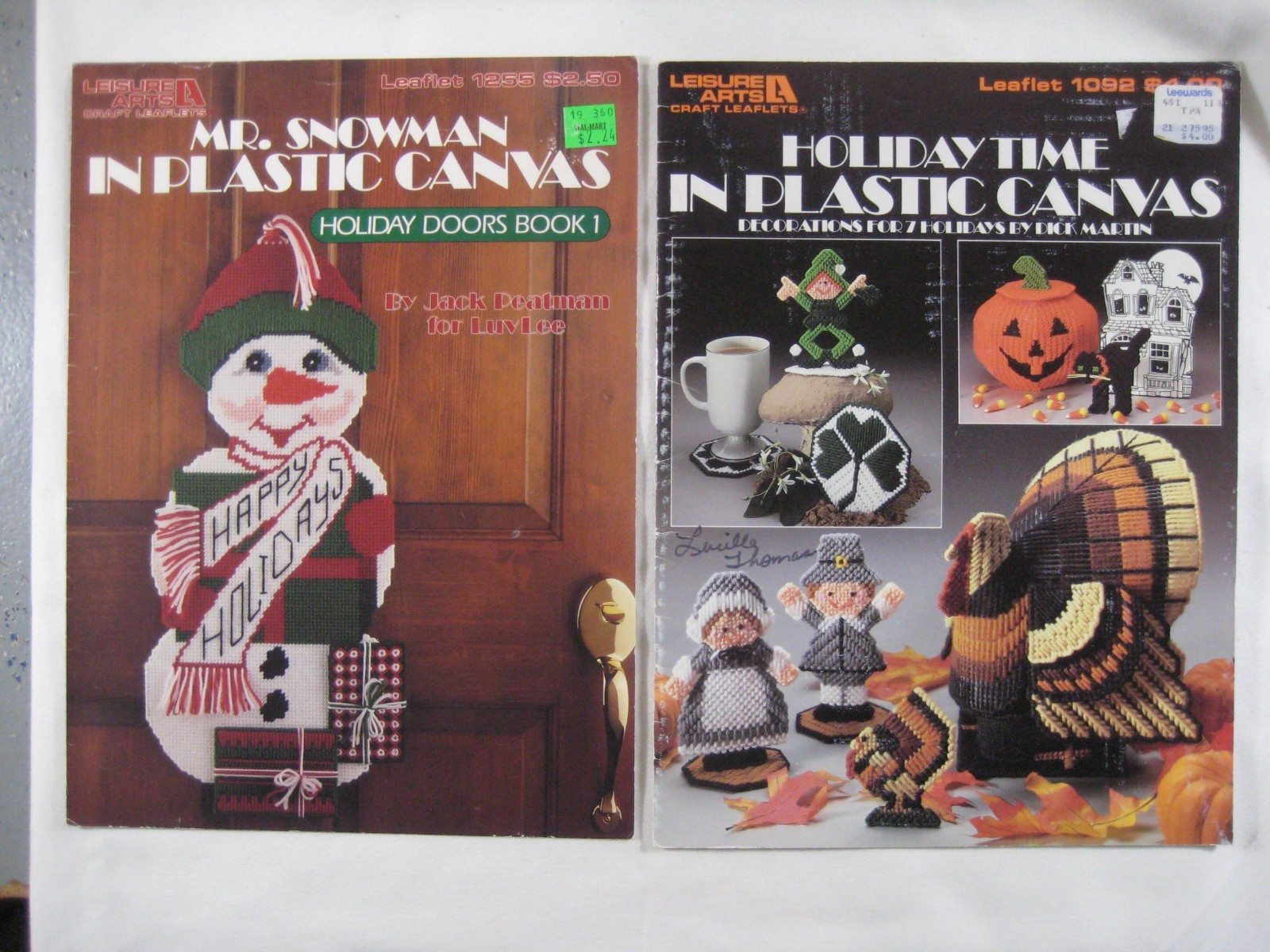 Lot 27 books Leisure Arts Leaflet Christmas plastic canvas cat country Halloween