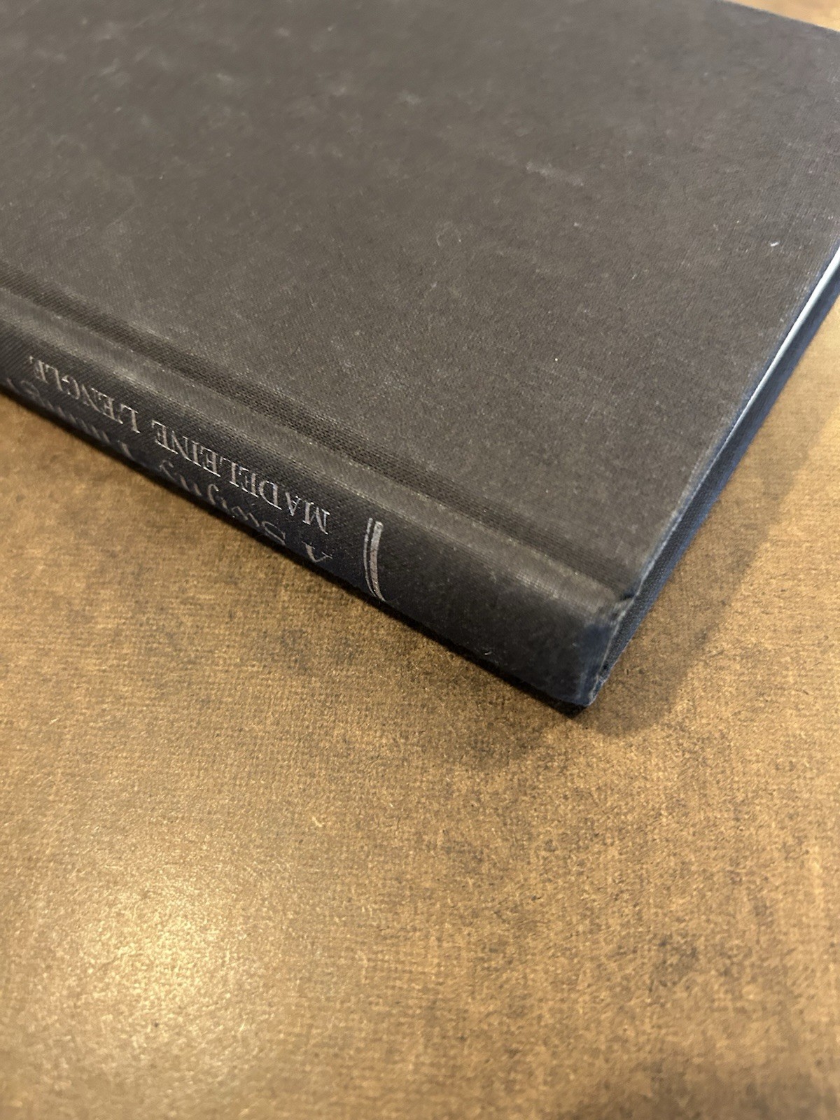 SIGNED!! A SWIFTLY TILTING PLANET Madeleine L&rsquo;Engle First Ed. 13th Print 1978