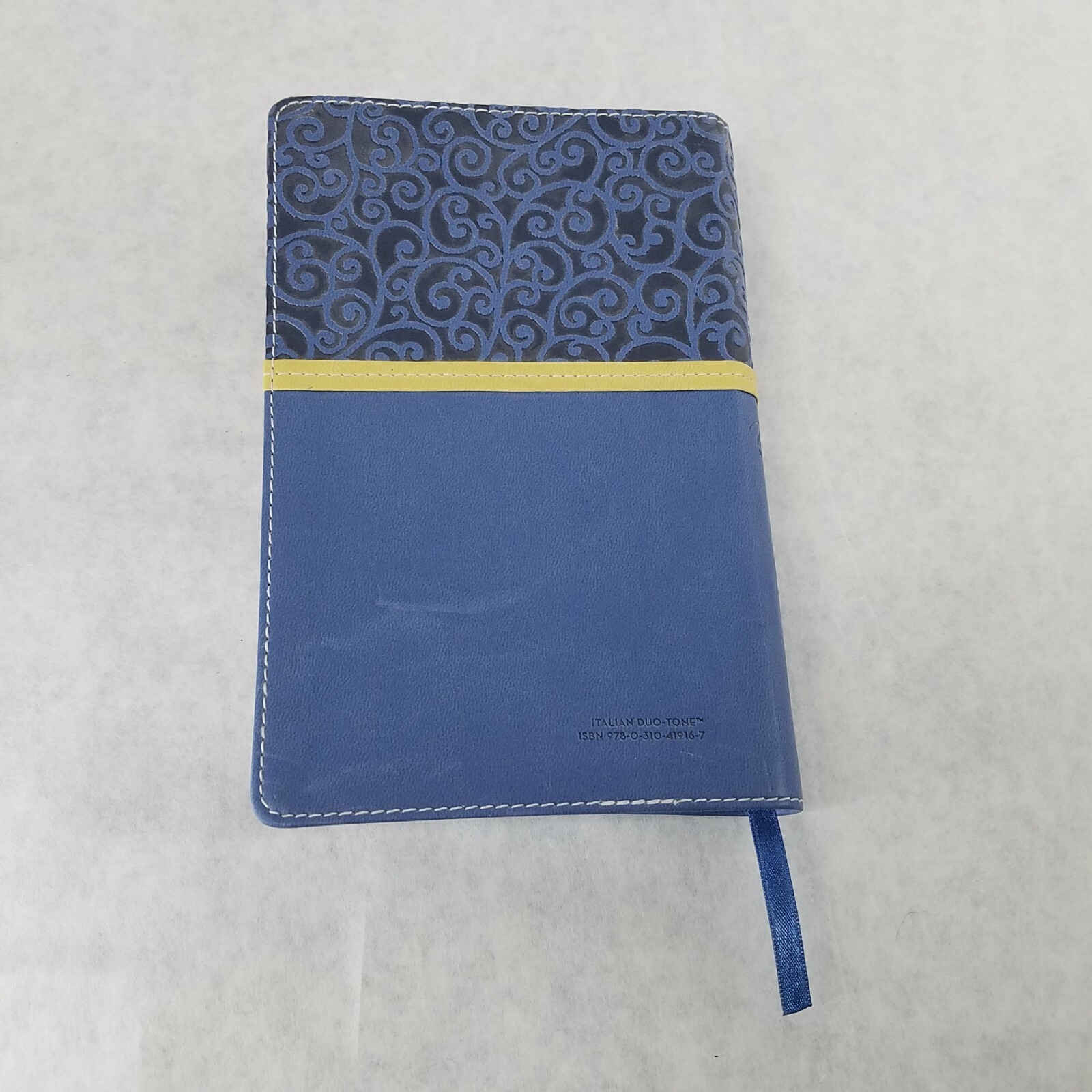 Women&rsquo;s Devotional Bible by Zondervan Staff (2012, Blue Leather, Special)