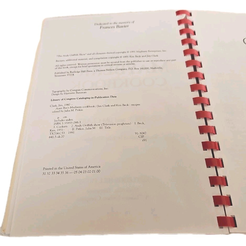 Aunt Bee&rsquo;s Mayberry Cookbook – Spiral-bound By Ken Beck and Jim Clark