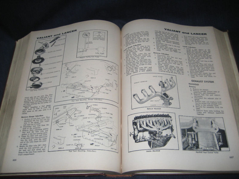 Vintage CHILTON&rsquo;S AUTO REPAIR MANUAL 1961 hardcover 32nd Edition
