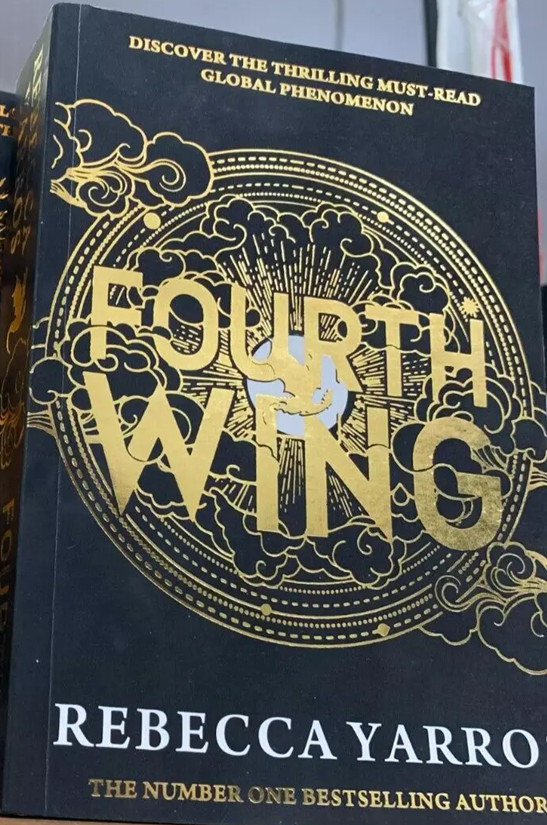 Fourth Wing by Rebecca Yarros (Paperback) New book free shipping