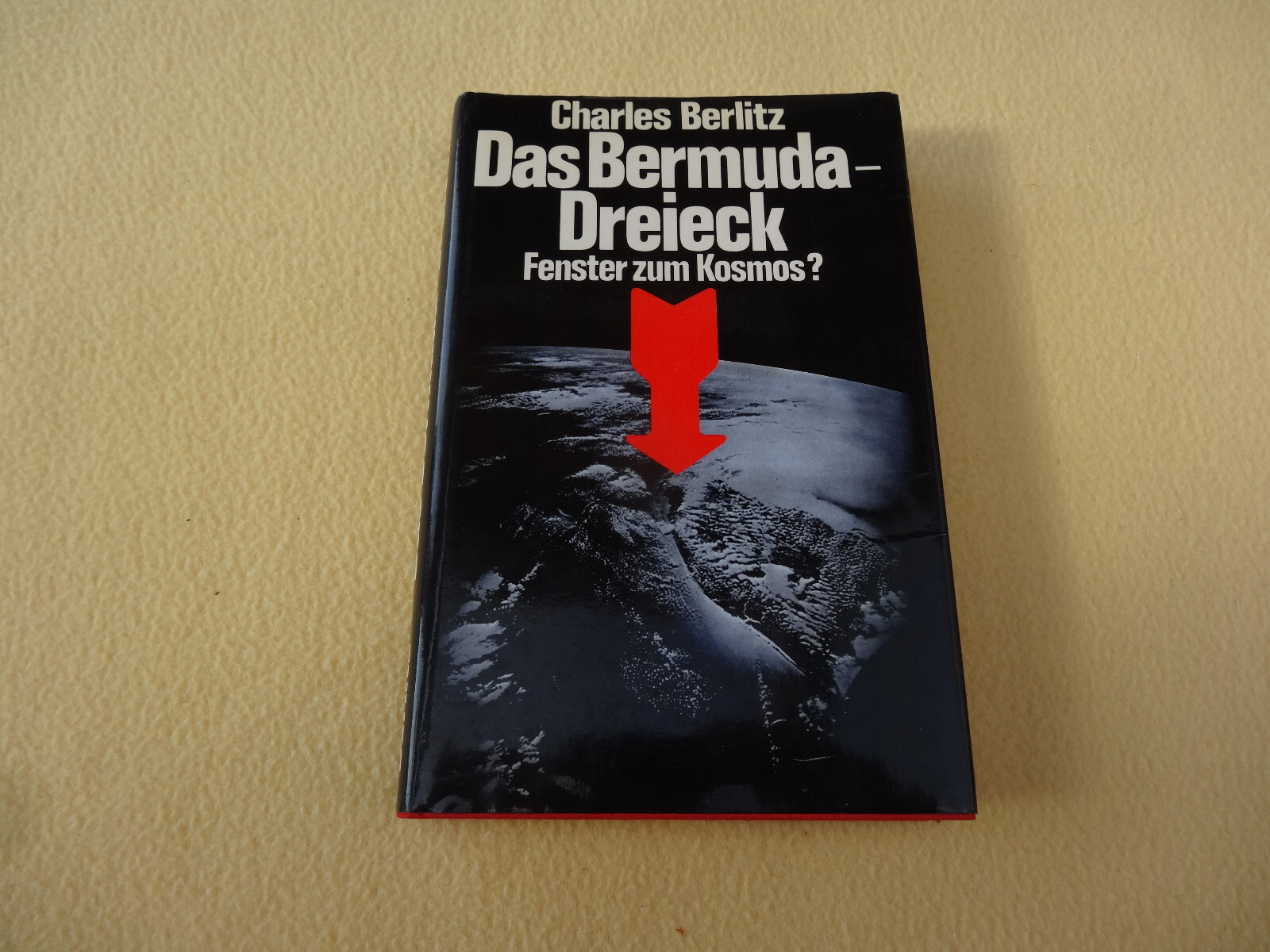 « Das Bermuda-Dreieck » von Charles Berlitz – von 1974 – gebundene Ausgabe