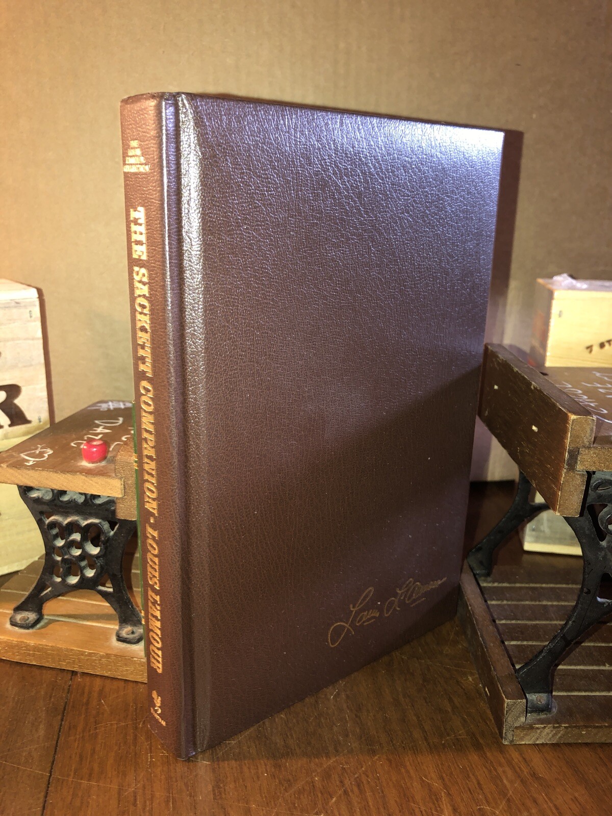 THE SACKETT COMPANION Louis L&rsquo;Amour Leatherette Collection LIKE NEW