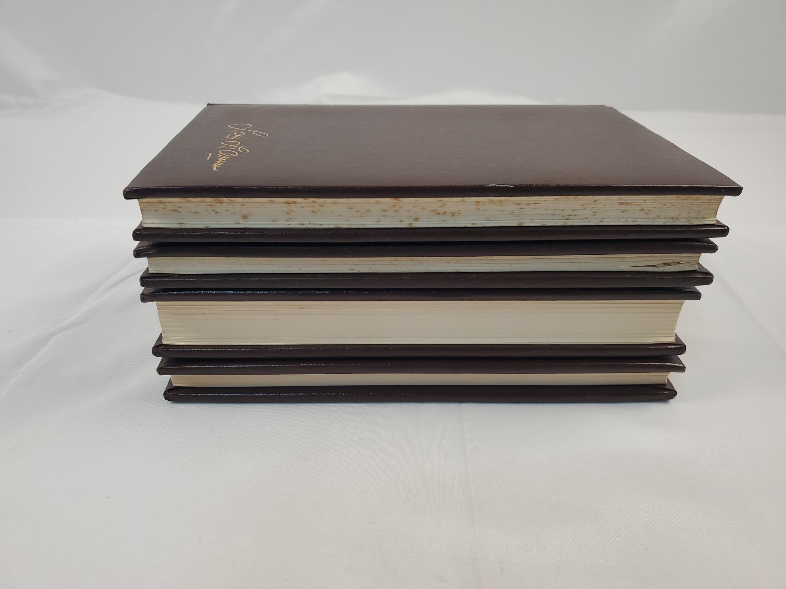 The Louis L&rsquo;amour Collection Leatherette Bantam Book Lot of 4