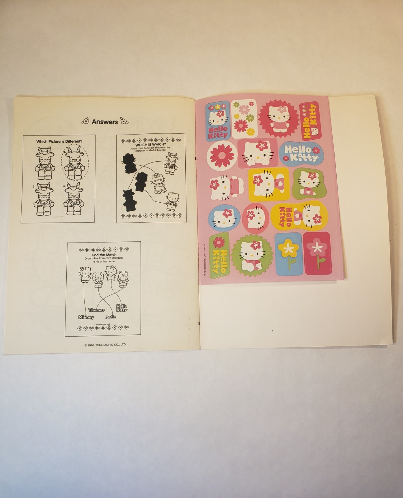 UNUSED! Hello Kitty Coloring Activity Book & Stickers by Sanrio Bendon Publisher