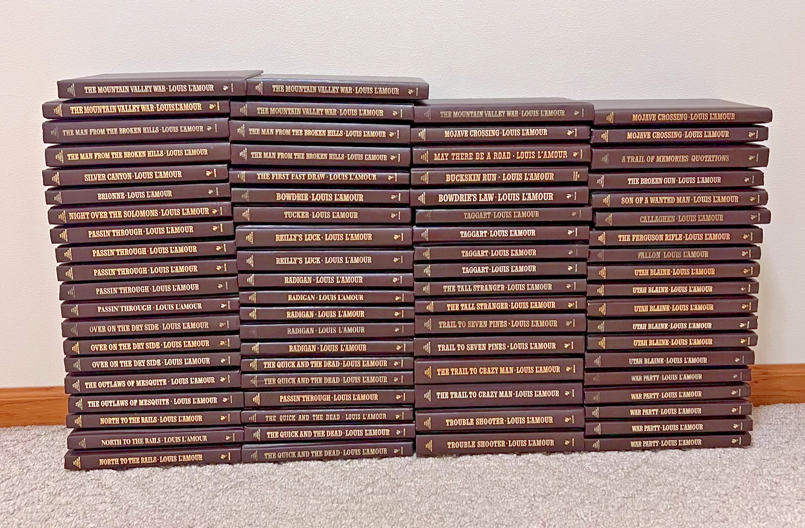 Louis L&rsquo;Amour Leatherette Western Books-Choose Your Title-Drop Down Menu