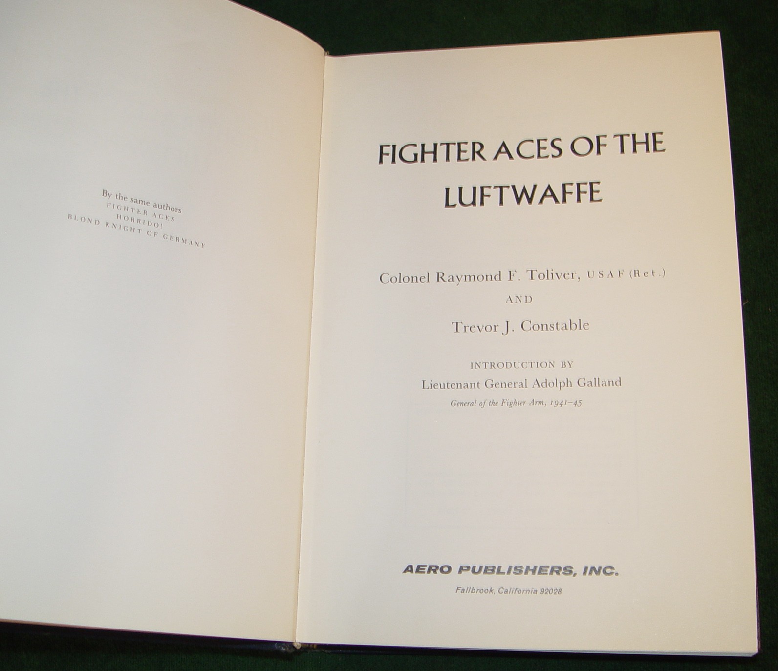 « FIGHTER ACES OF THE LUFTWAFFE » 432 pages Hardcover Illustrated Book