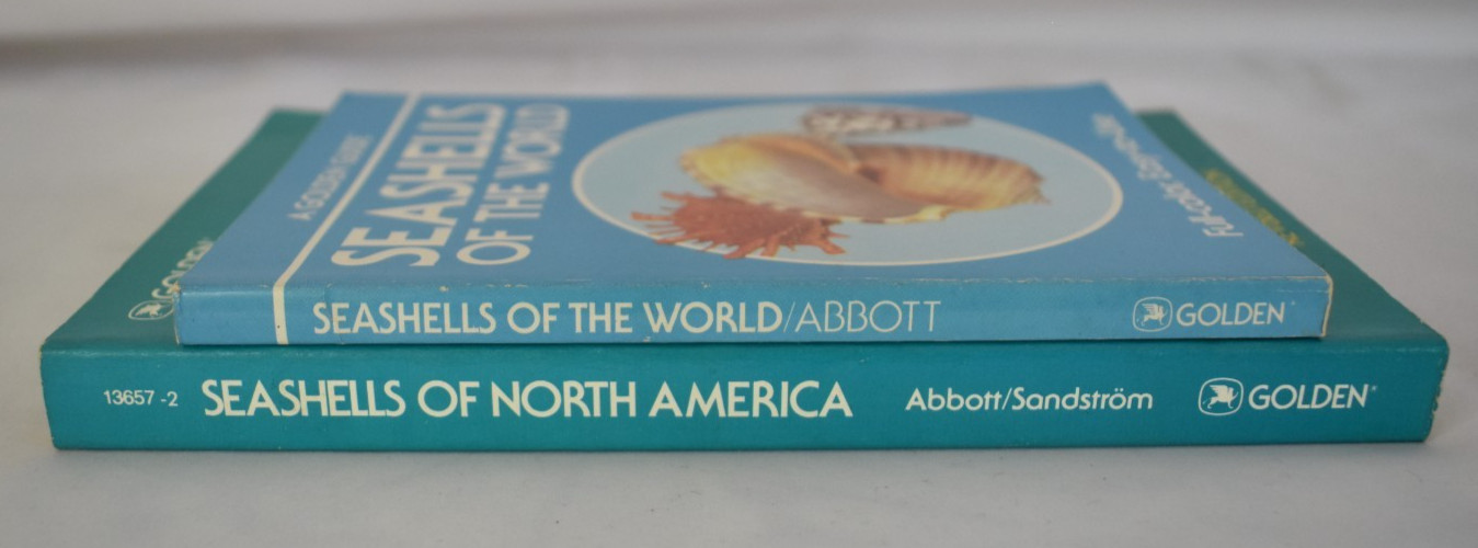 Lot of 2 Golden Guide Seashells of North America the World Vintage 1980s Color