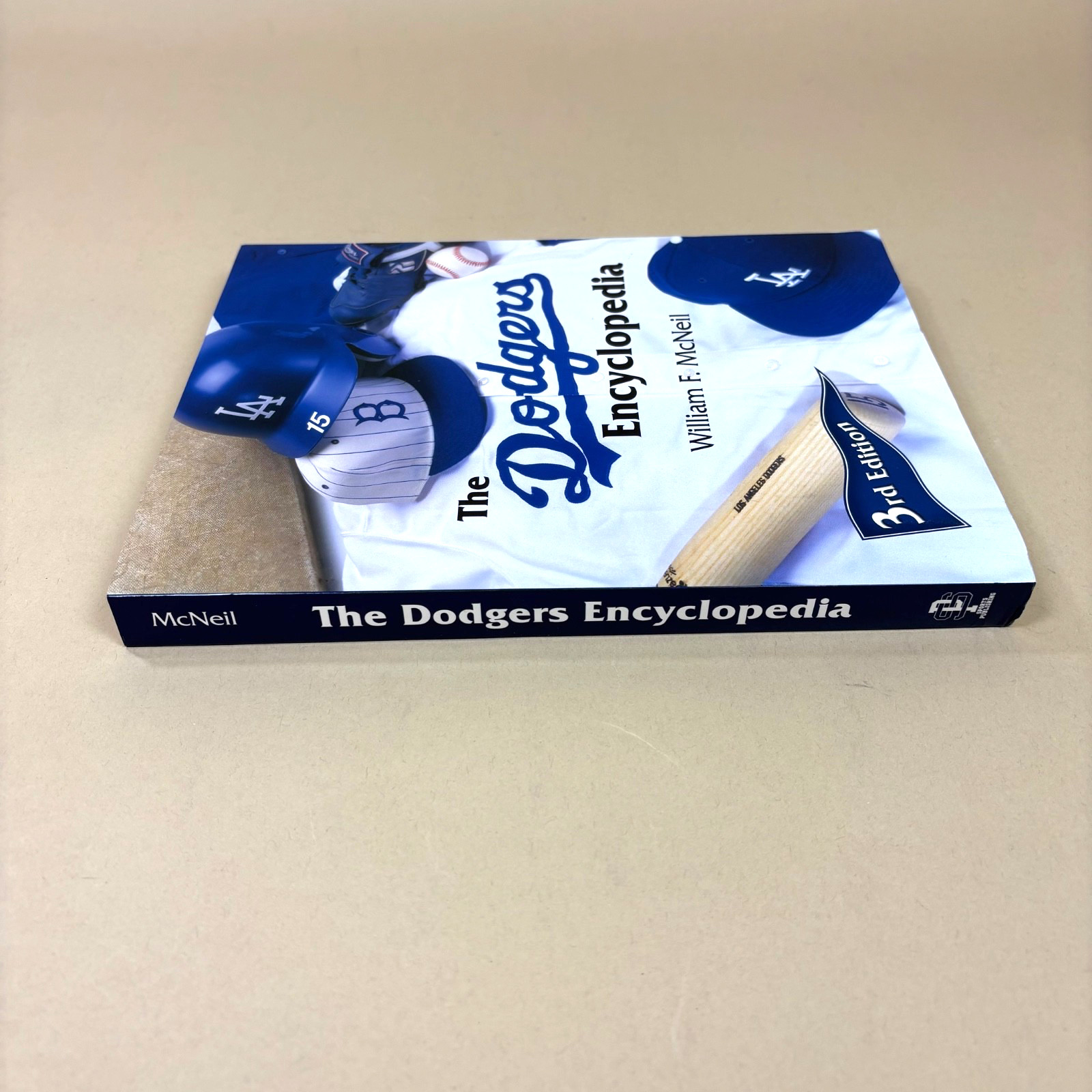 « The Dodgers Encyclopedia » – 3rd Edition by William McNeil – Like New