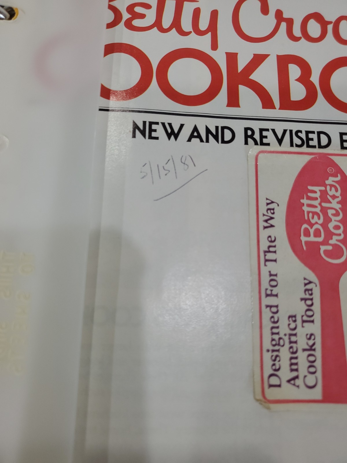 « Betty Crocker&rsquo;s Cookbook – New & Revised Edition » binder cook book, 1970&rsquo;s