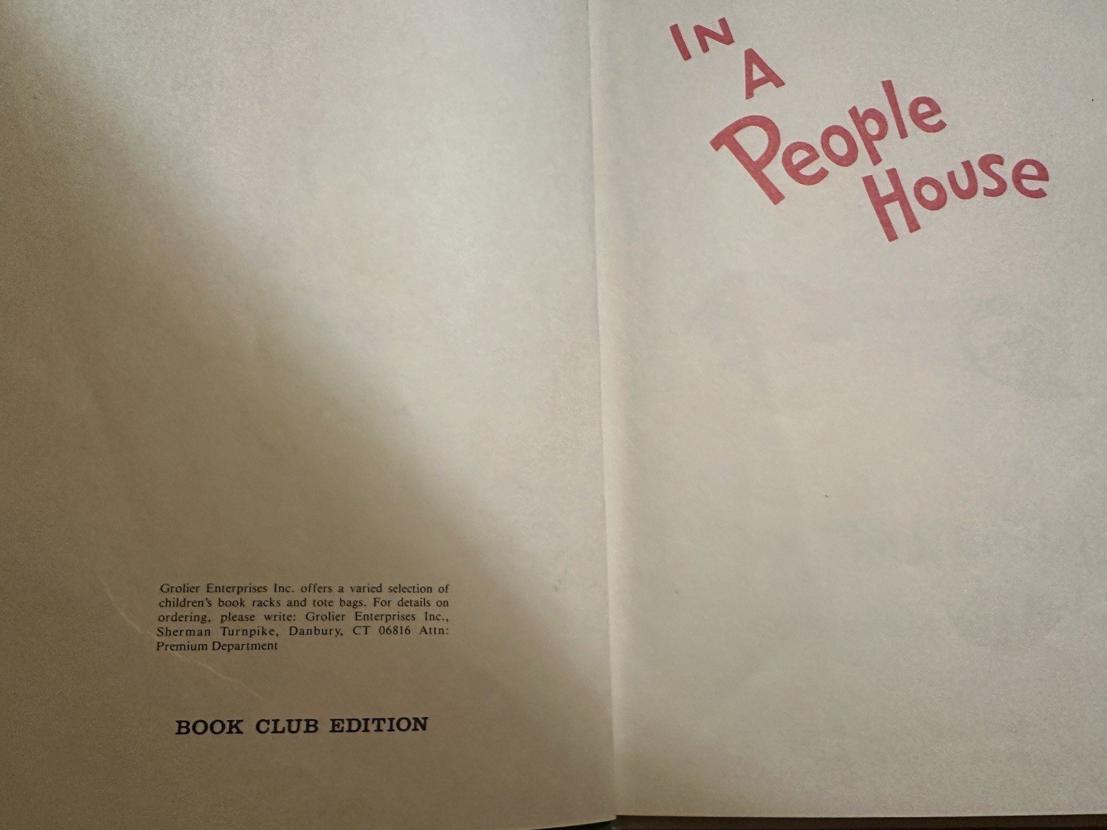Dr Suess In A People House 1972 Hardcover Theo Lesieg Book Club Edition