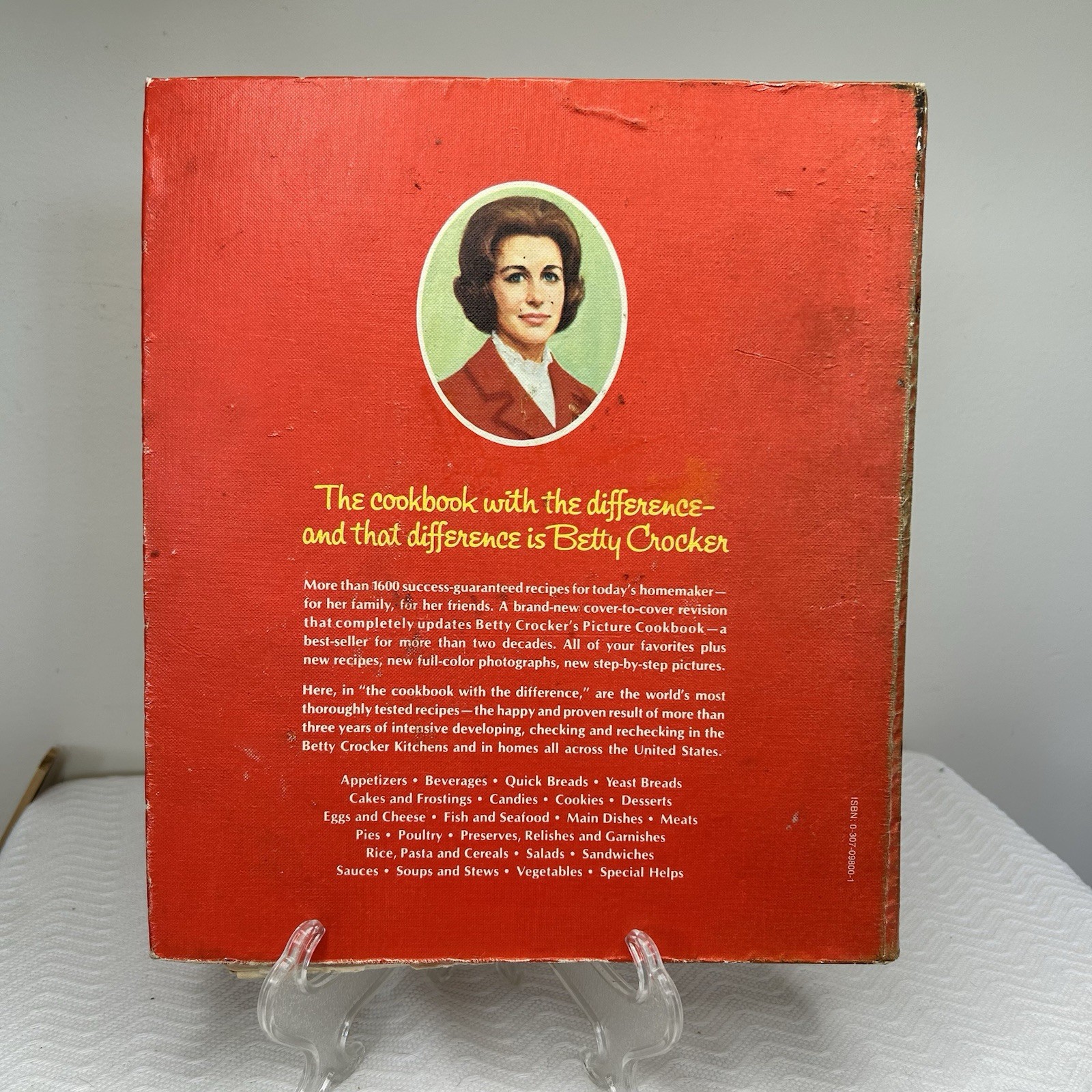 Betty Crocker&rsquo;s Cookbook 1974 Vintage 23rd Printing with 5 Ring Binder