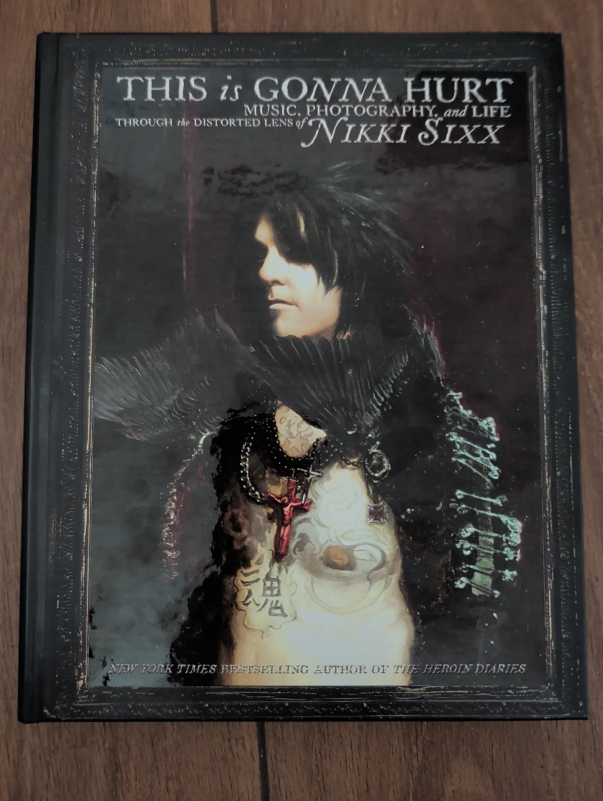 Nikki Sixx Signed « This Is Gonna Hurt » 1st Edition 2011 Autographed Motley Crue