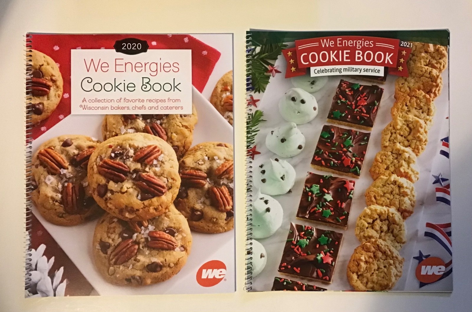 Lot Of 21 We Energies Cookie Books Wisconsin Electric 2006-2025 + 1998 Cooky