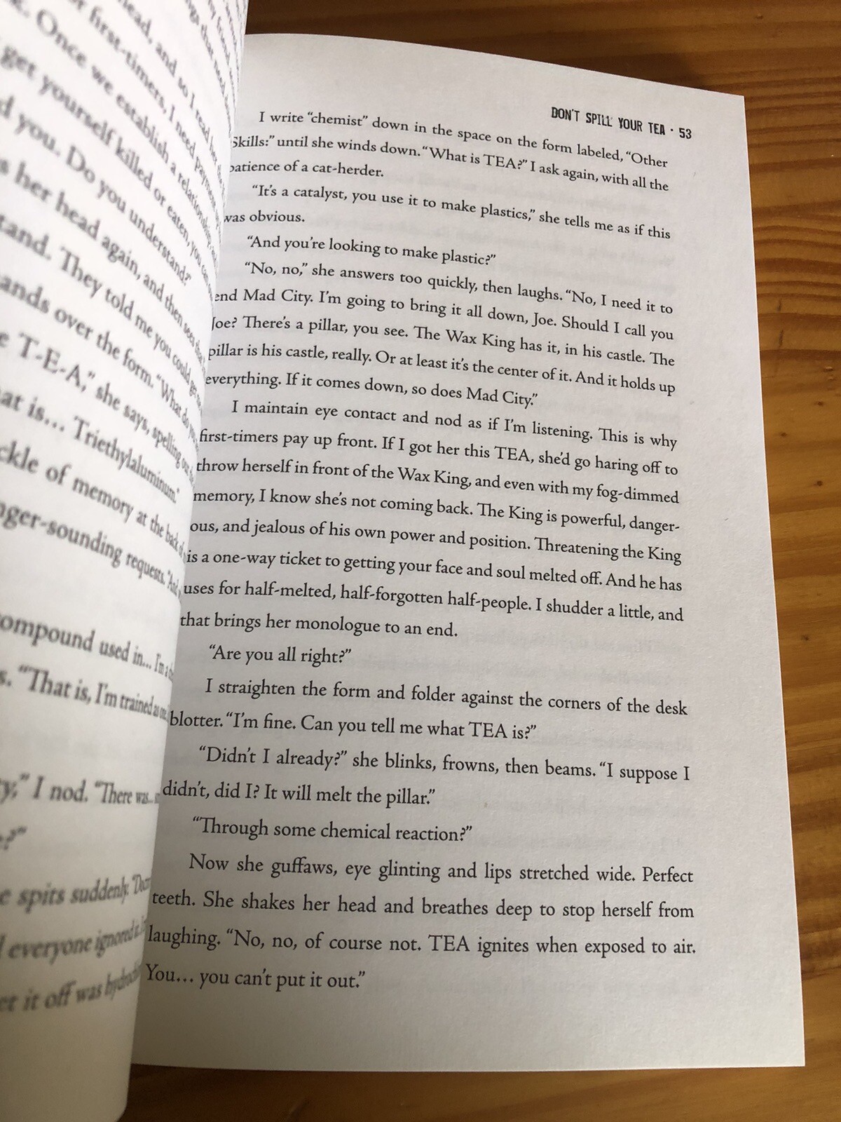 Don&rsquo;t Read This Book : 13 Forbidden Tales from the Mad City Wendig Evil Hat VE5