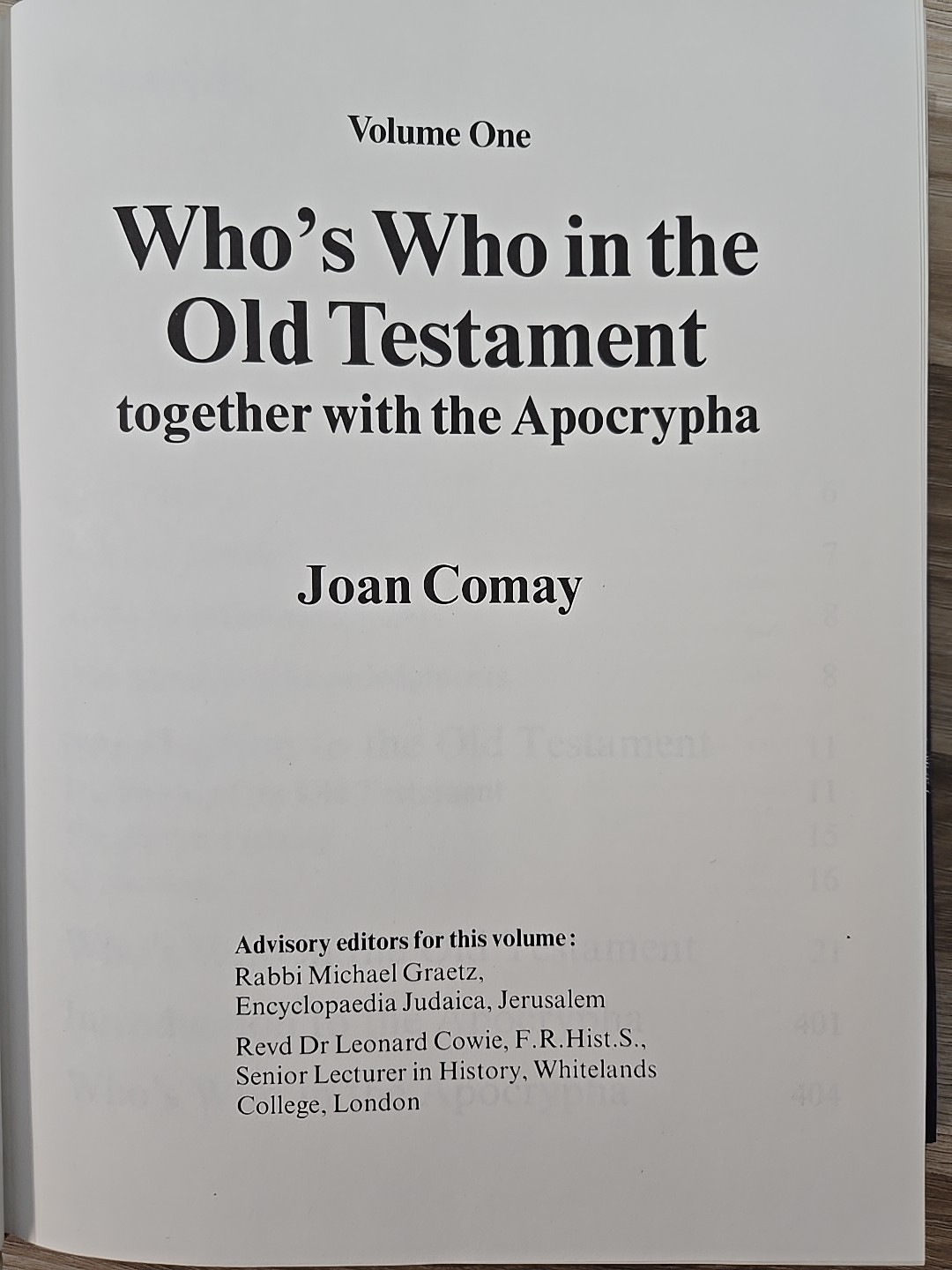 WHO&rsquo;S WHO IN THE BIBLE Two vols in One Old And New Testament & Apocrypha HC 1980