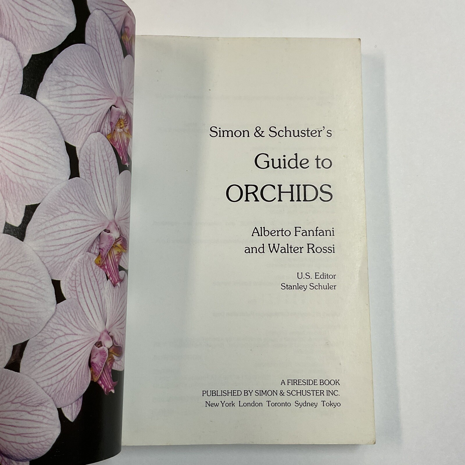 Simon & Schuster&rsquo;s Guide To Orchids Paperback Book Color Photos Flowers Plants