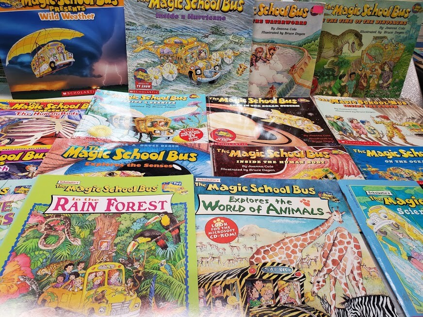Lot 10 Random Magic School Bus Books Joanna Cole Ms. Frizzle Science Homeschool