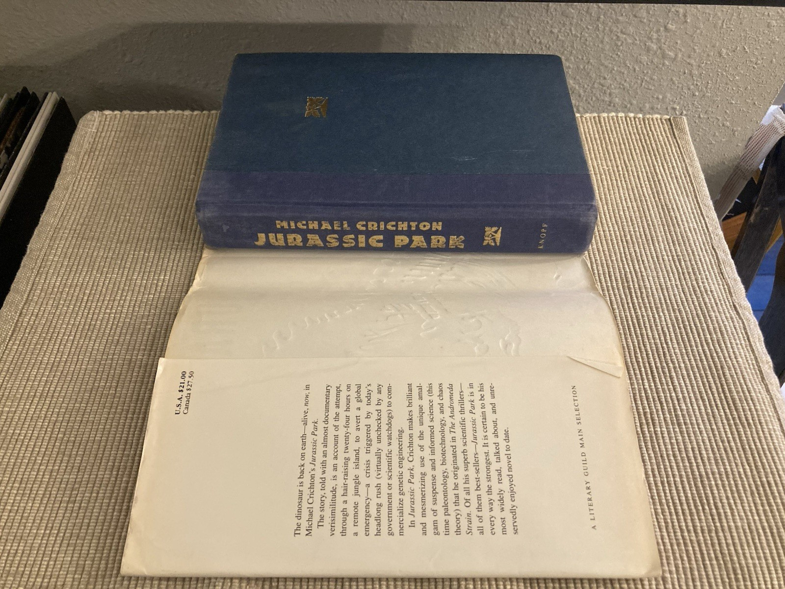 Jurassic Park by Michael Crichton – 1st Edition, 5th Print Hardcover! – GOOD!