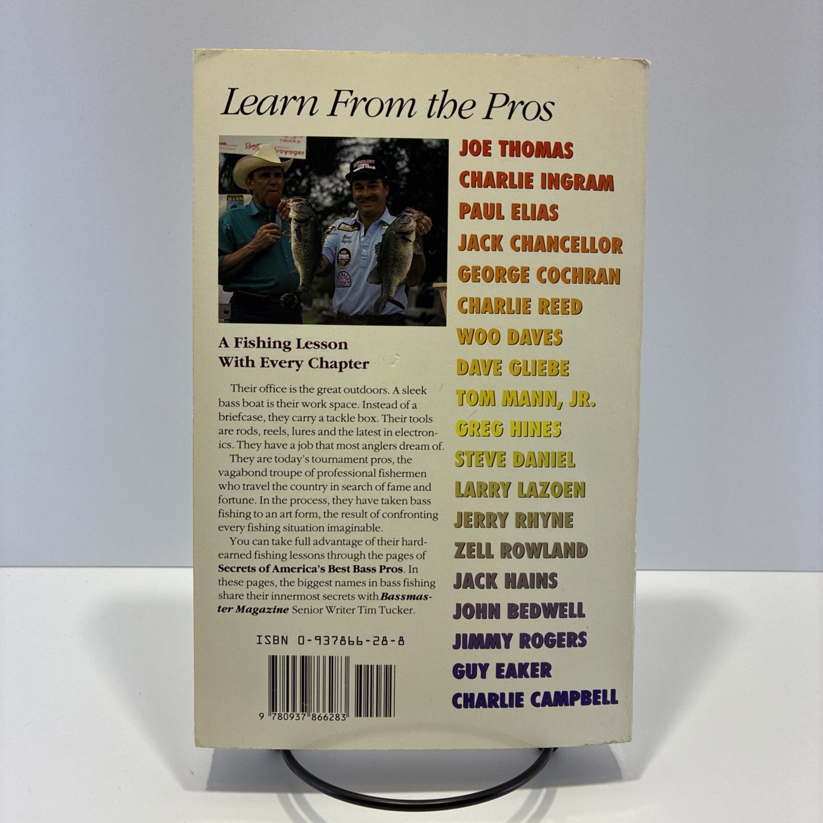 SECRETS OF AMERICA&rsquo;S BEST BASS PROS By Tim Tucker Paper Back 244 pages