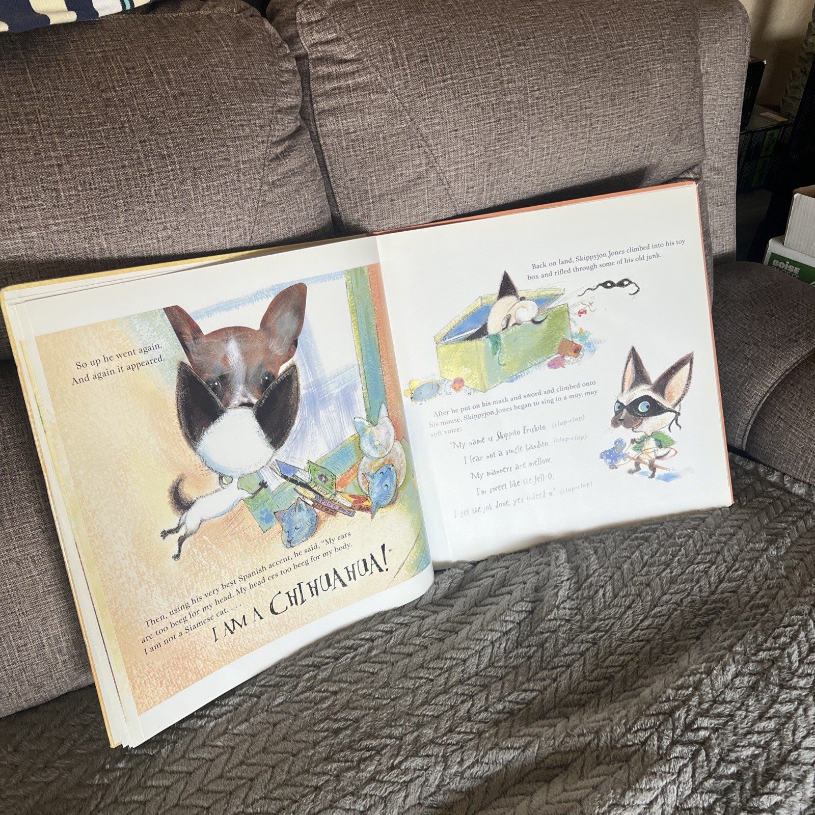 16&Prime; HUGE Teacher Reading Group Book SkippyJon Jones Classroom Storytime Story