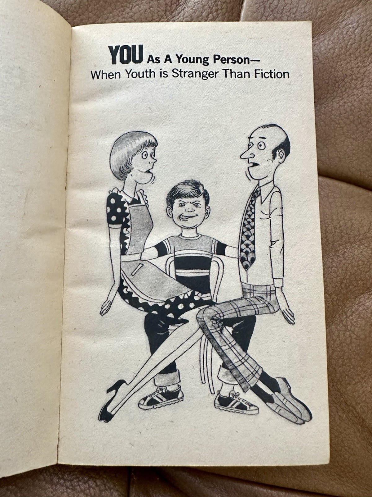 Mad&rsquo;s Dave Berg Looks At You by Dave Berg (1982, Paperback, Warner 1st printing)