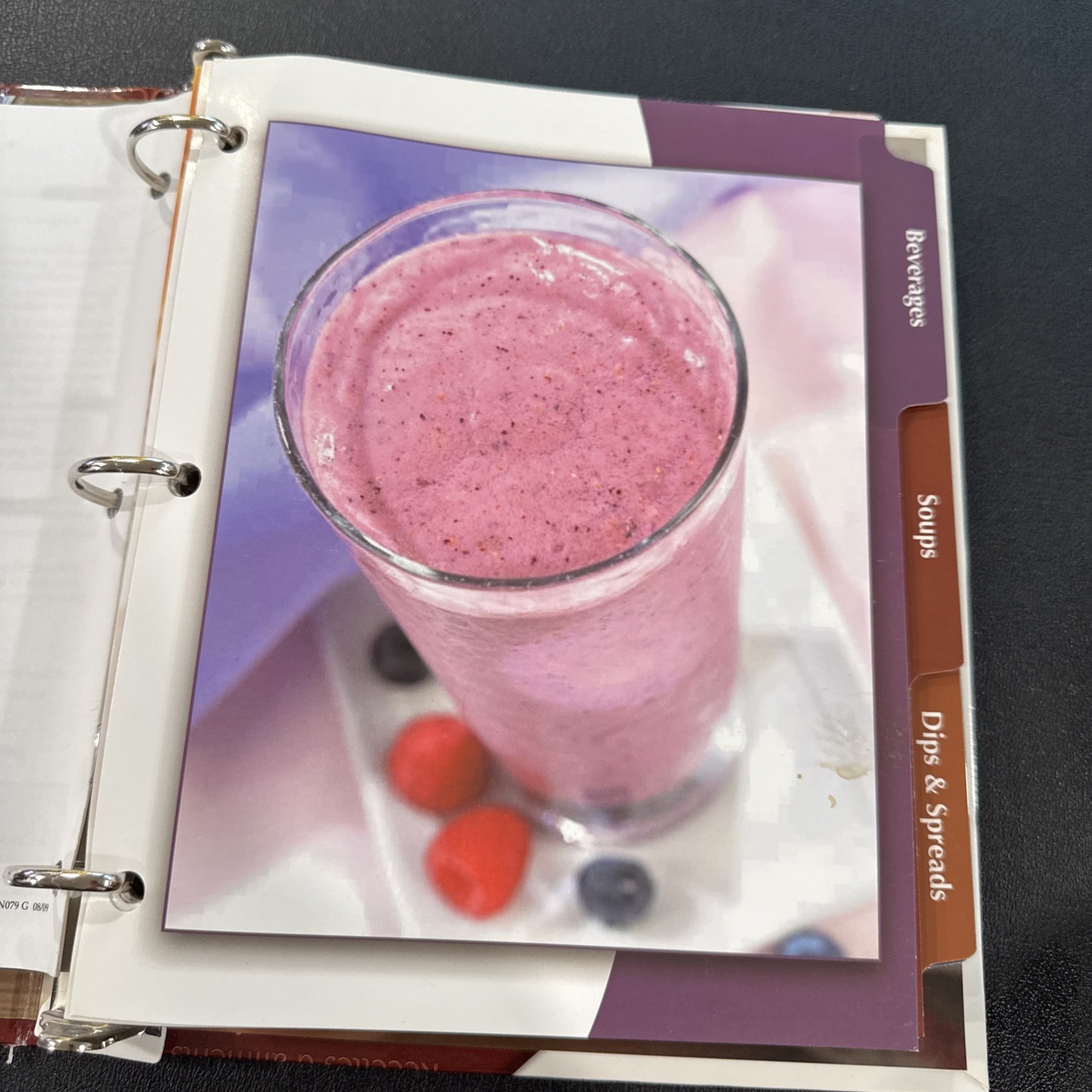 Vita-Mix Whole Food Recipes 3-Ring Binder and Owner&rsquo;s Manual 5200 Recipes VGC