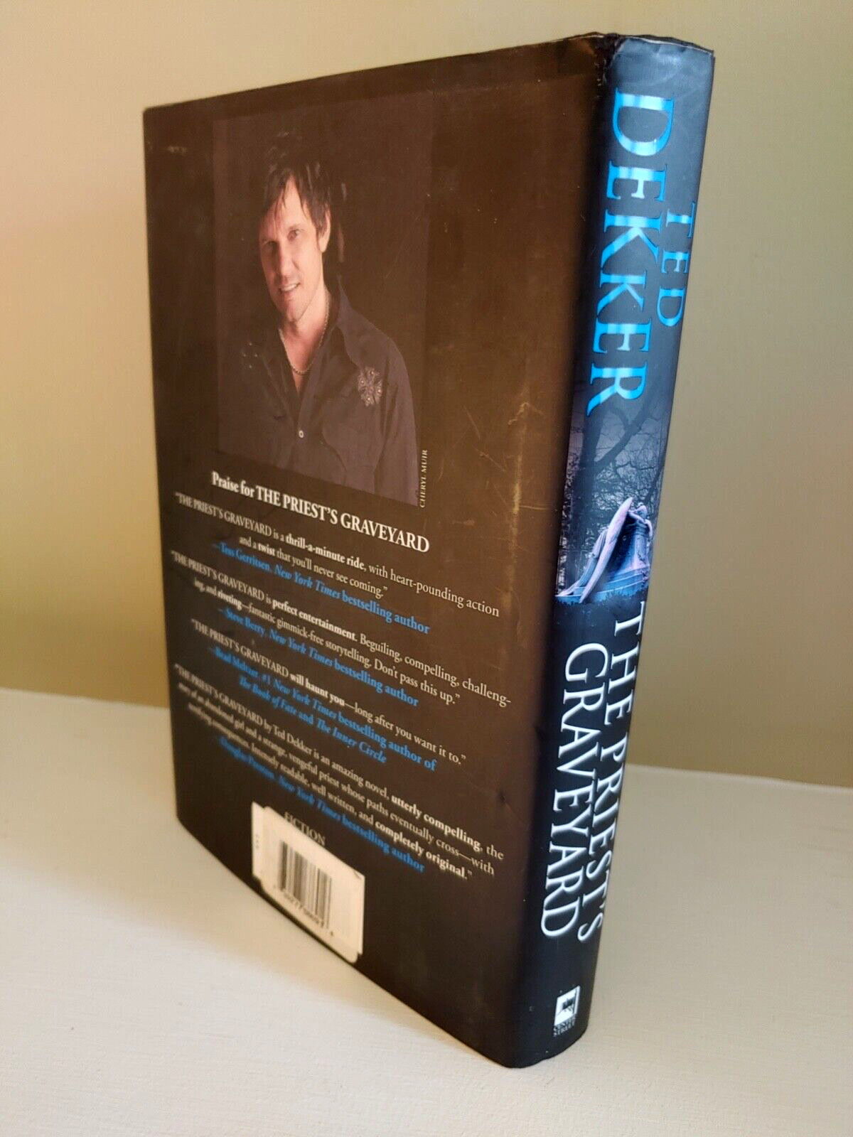The Priest&rsquo;s Graveyard by Ted Dekker (2011, Hardcover)